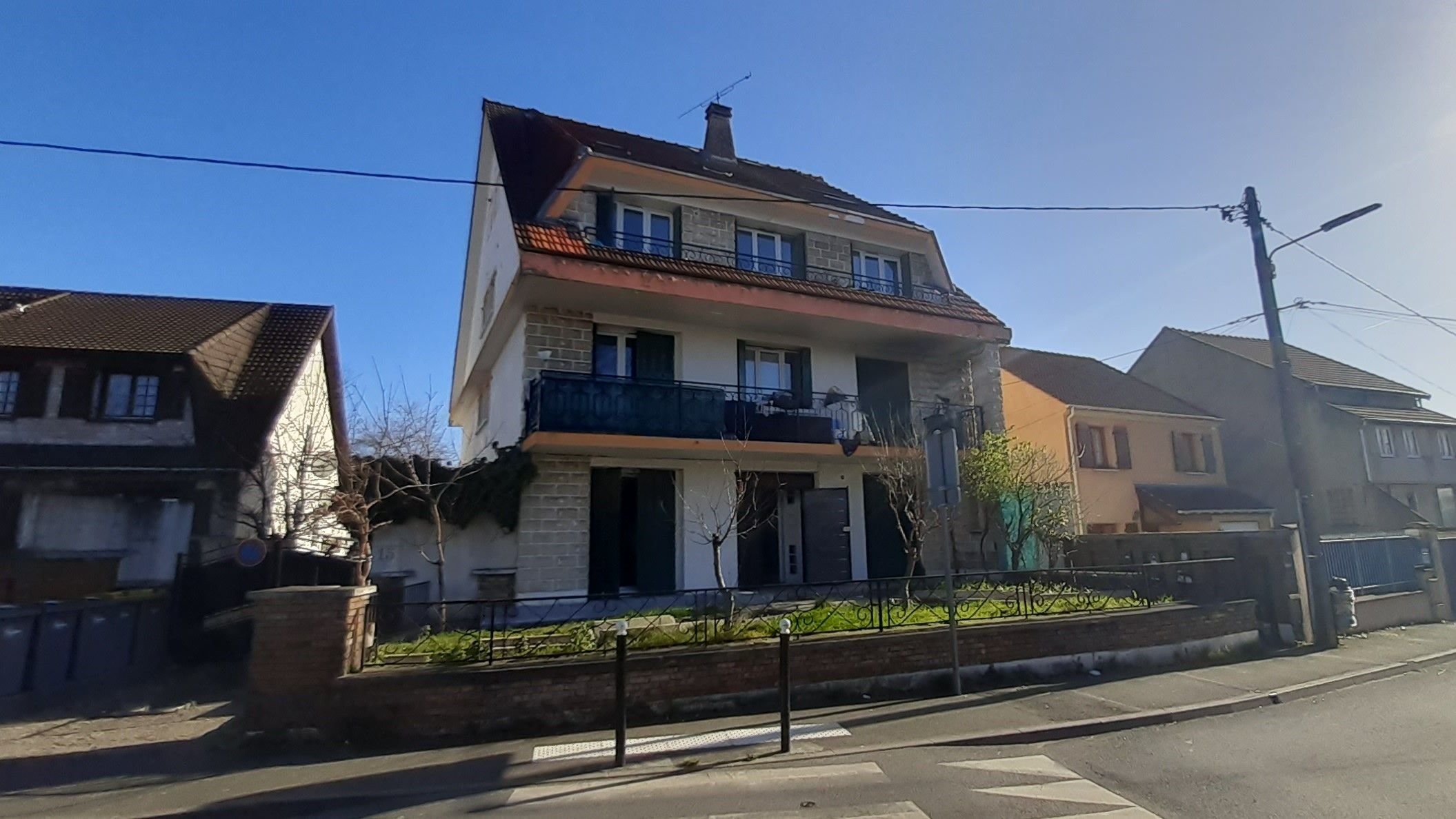 Garges-lès-Gonesse (Val-d'Oise). Le drame s'est déroulé dans un appartement situé au rez-de-chaussée de cette maison, rue de la Paix, où Lucie vivait depuis son enfance. LP/Fr.N.