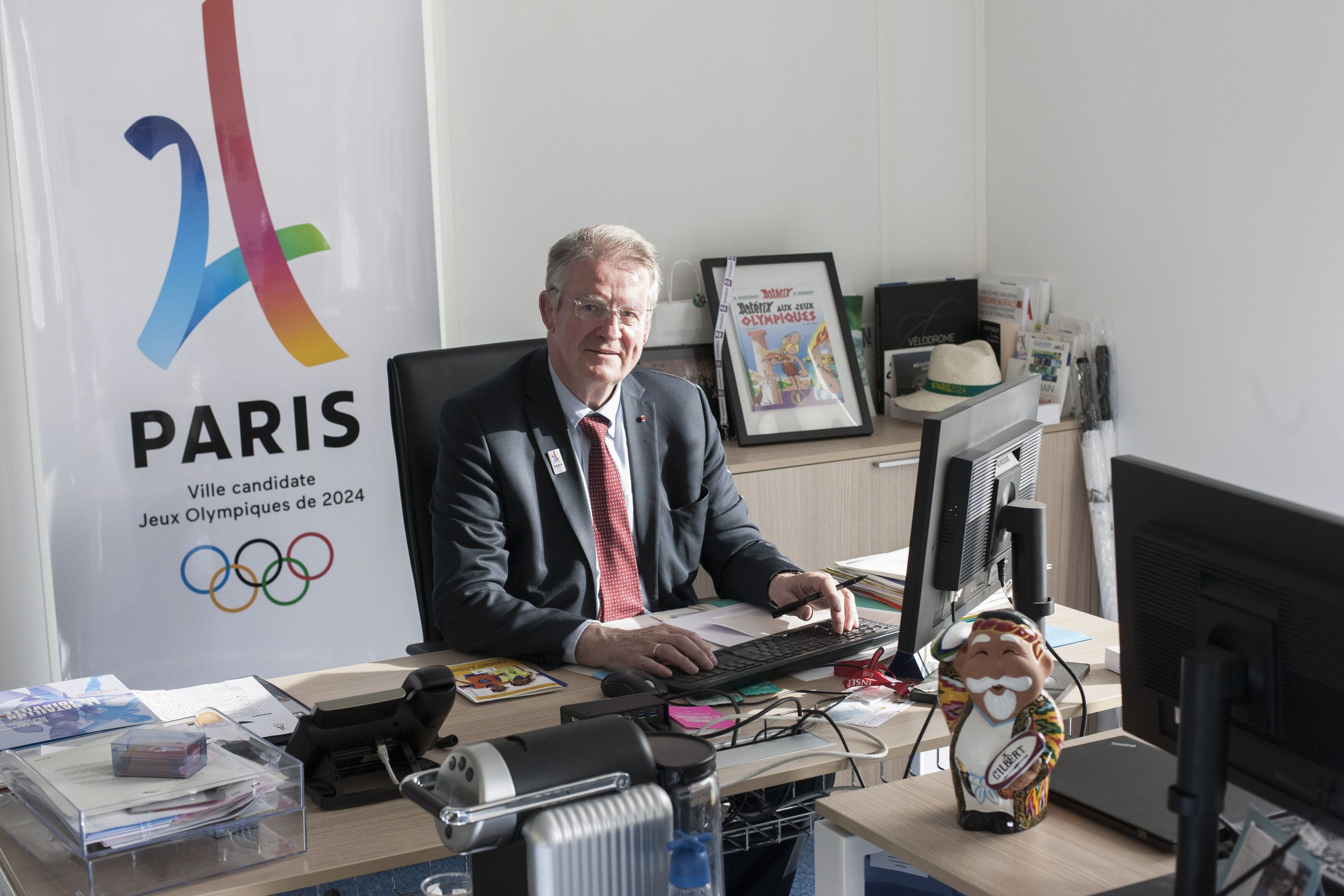 Bernard Lapasset en octobre 2016 au siège du comité de candidature de Paris 2024. LP/Jérémie Jung
