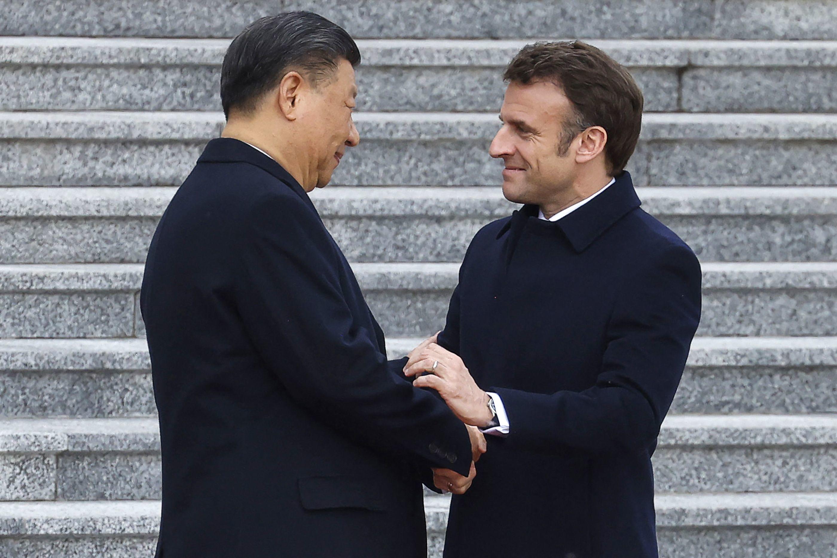 Le président chinois doit atterrir dimanche à Paris, pour une visite d’État lundi et mardi qui célébrera 60 ans de relations diplomatiques bilatérales.  AFP / LUDOVIC MARIN