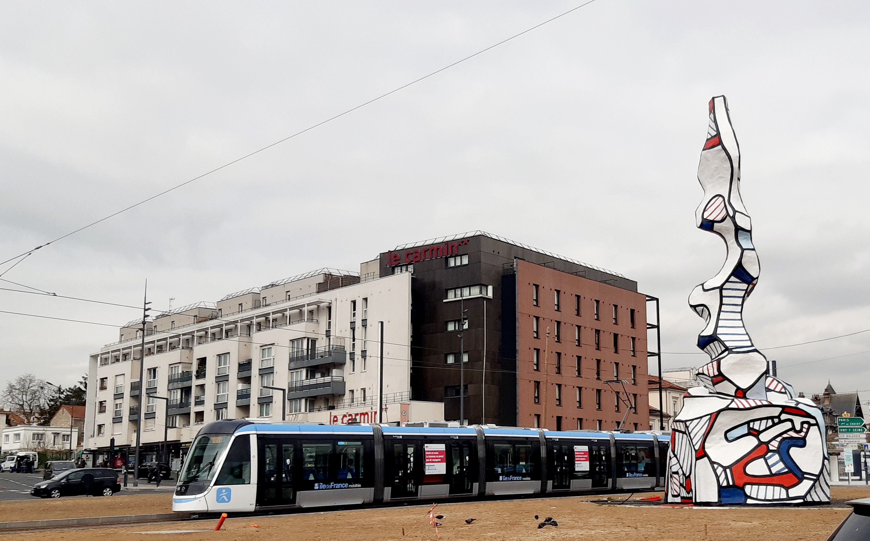 Inauguré le 10 avril, le tramway T9 doit à moyen et long terme créer plus activités et emplois, «en améliorant l’accessibilité du territoire qu’il dessert», indique-t-on chez IDF Mobilités. LP/Fanny Delporte