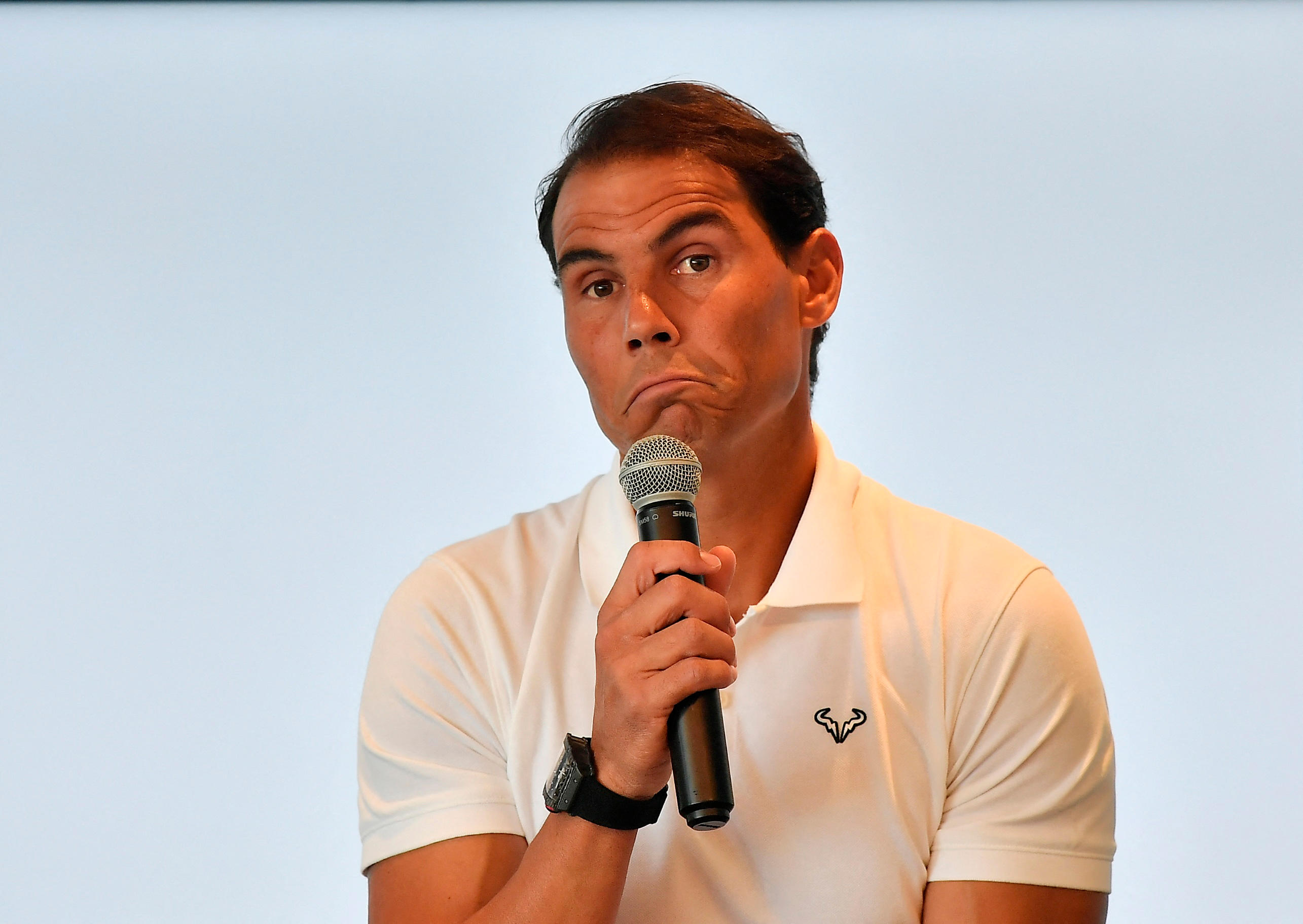 Tenant du titre, Rafael Nadal ne participera pas à Roland Garros cette année. Il a annoncé son forfait depuis son académie à Majorque. REUTERS/Miquel Borras