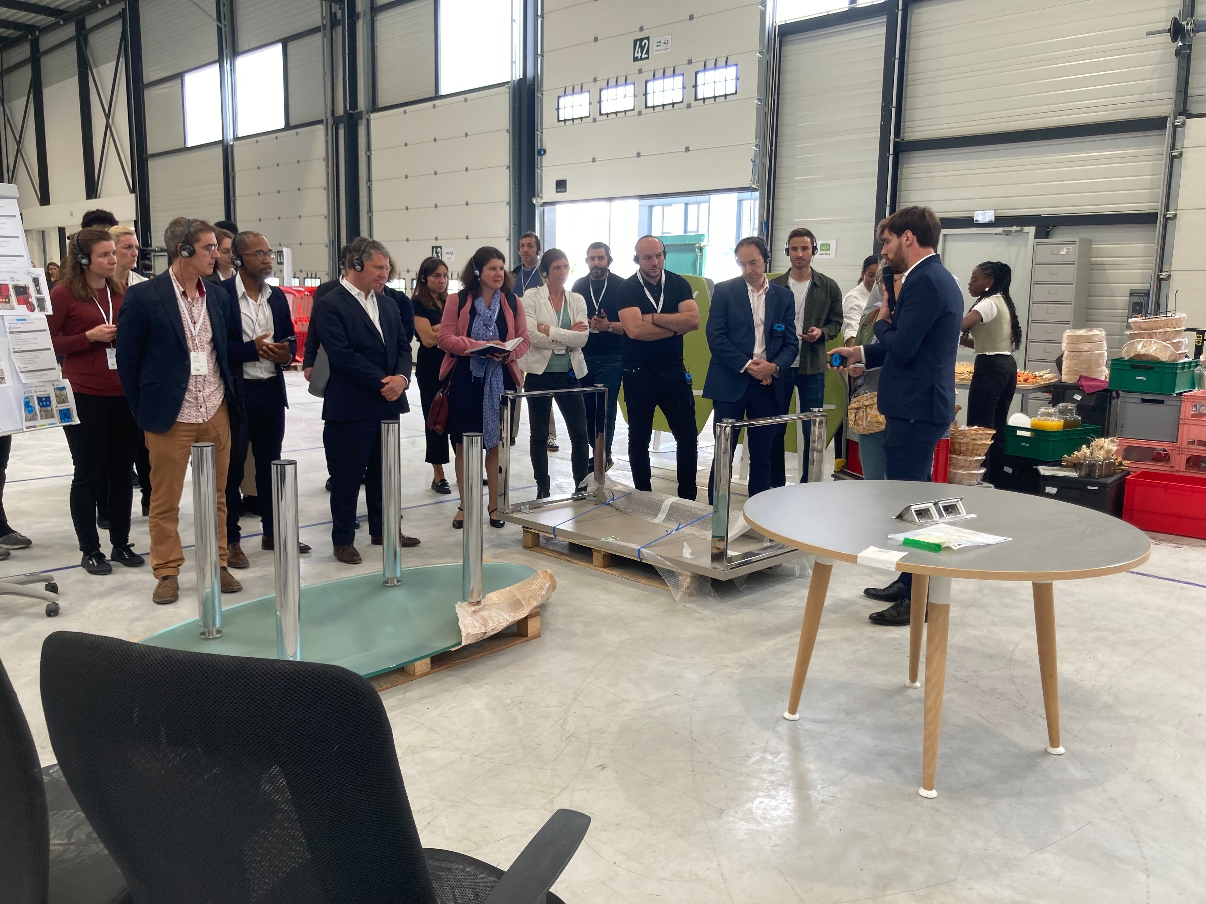 Le Bourget (Seine-Saint-Denis). Pierre-Emmanuel Saint-Esprit, directeur économie circulaire, assure la visite à l'occasion de l'inauguration du nouveau hub de Manutan. L'entreprise a été fondée à quelques kilomètres de là, à Gonesse, il y a plus de soixante ans. LP/A.C.