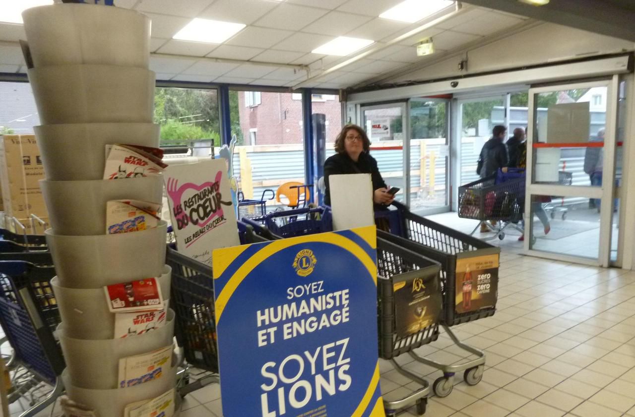 <b></b> Cauffry, samedi. Les bénévoles se sont relayés dans un supermarché tout au long de la journée. 