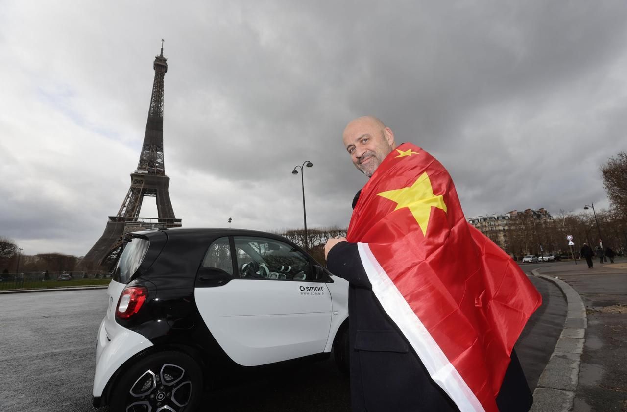 20 000 km, 10 pays, 10 tests PCR : cet humoriste va rallier la Chine en Smart pour jouer son spectacle