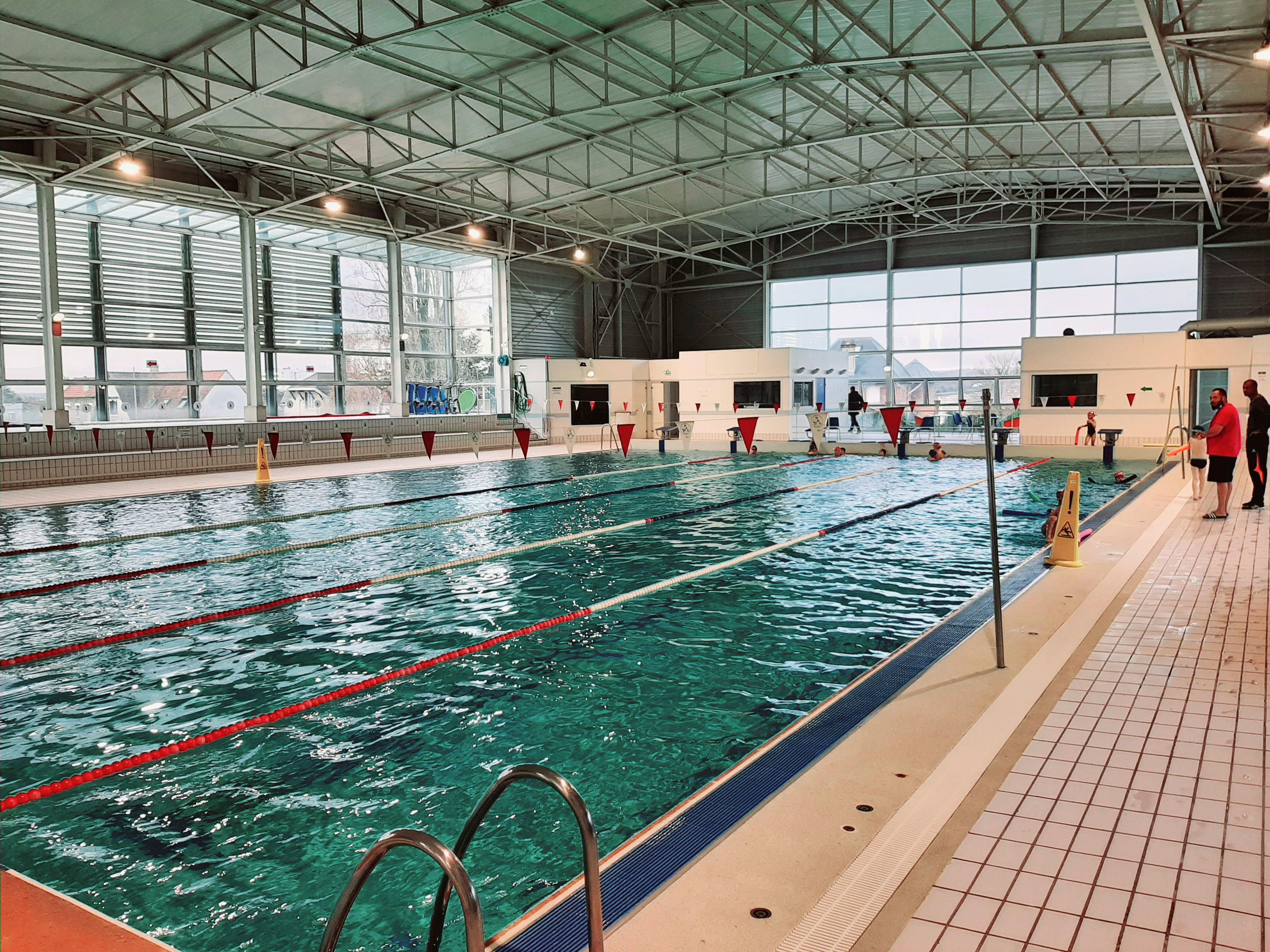 La piscine de l'Haÿ-les-Roses est l'une des plus touchées par le mouvement de grève du personnel du Grand Orly Seine Bièvre. LP/Marine Legrand
