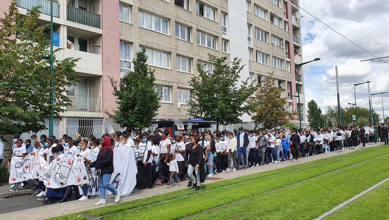 Epinay-sur-Seine, 28 juin 2020. Aman, 16 ans, était unanimement apprécié comme l'avait déjà montré les 700 personnes réunies en son hommage dans une marche blanche, après sa mort. LP/C.G.