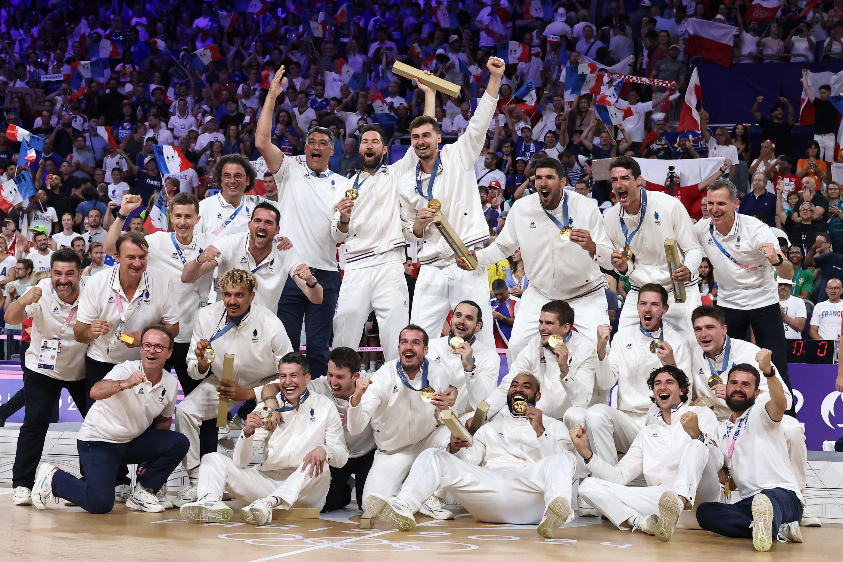 Pour décrocher cette nouvelle médaille d'or, les Bleus ont fait le choix de rester dans leur bulle depuis le début de la préparation, quitte à ne pas aller voir des épreuves aux Jeux. LP/Frédéric Dugit