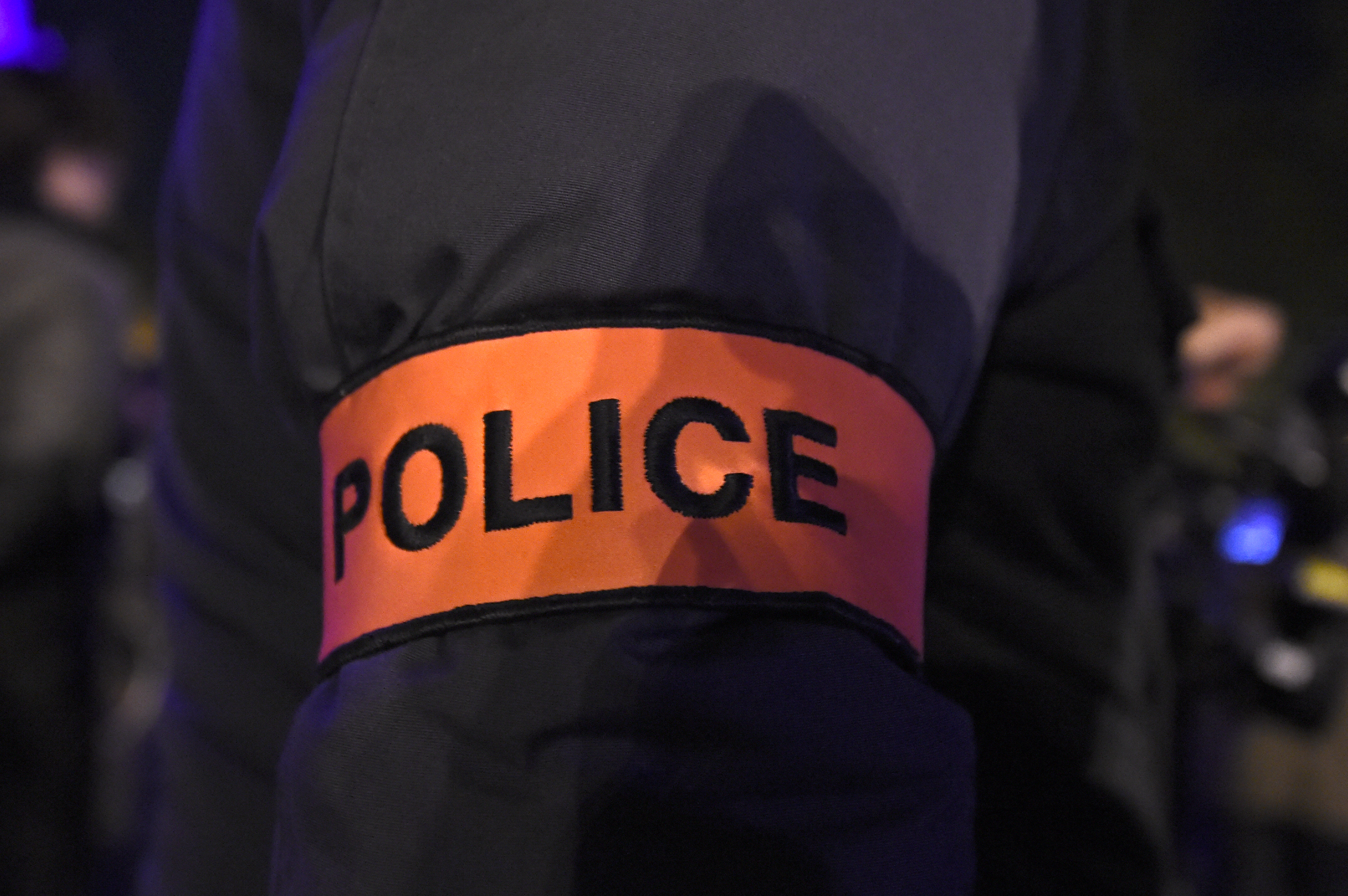 Les fonctionnaires de la police judiciaire ont interpellé les deux suspects le 27 juin à leurs domiciles, dans les XVe et XVIIIe arrondissements de Paris (Illustration). AFP/Bertrand Guay
