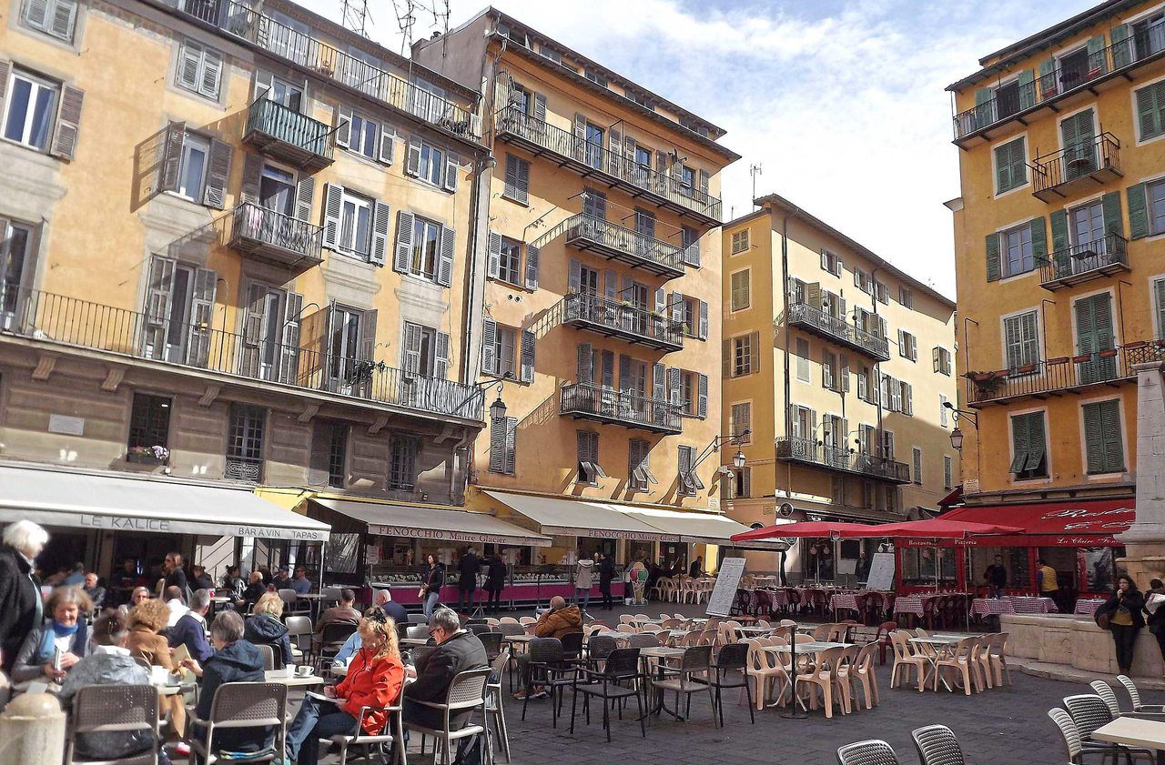 Nice (Alpes-Maritimes) fait partie des villes qui continuent d'afficher des prix en hausse, 2,5% sur un an à 5 140 euros/m2, maisons et appartements confondus. LP/Guylaine Roujol Perez