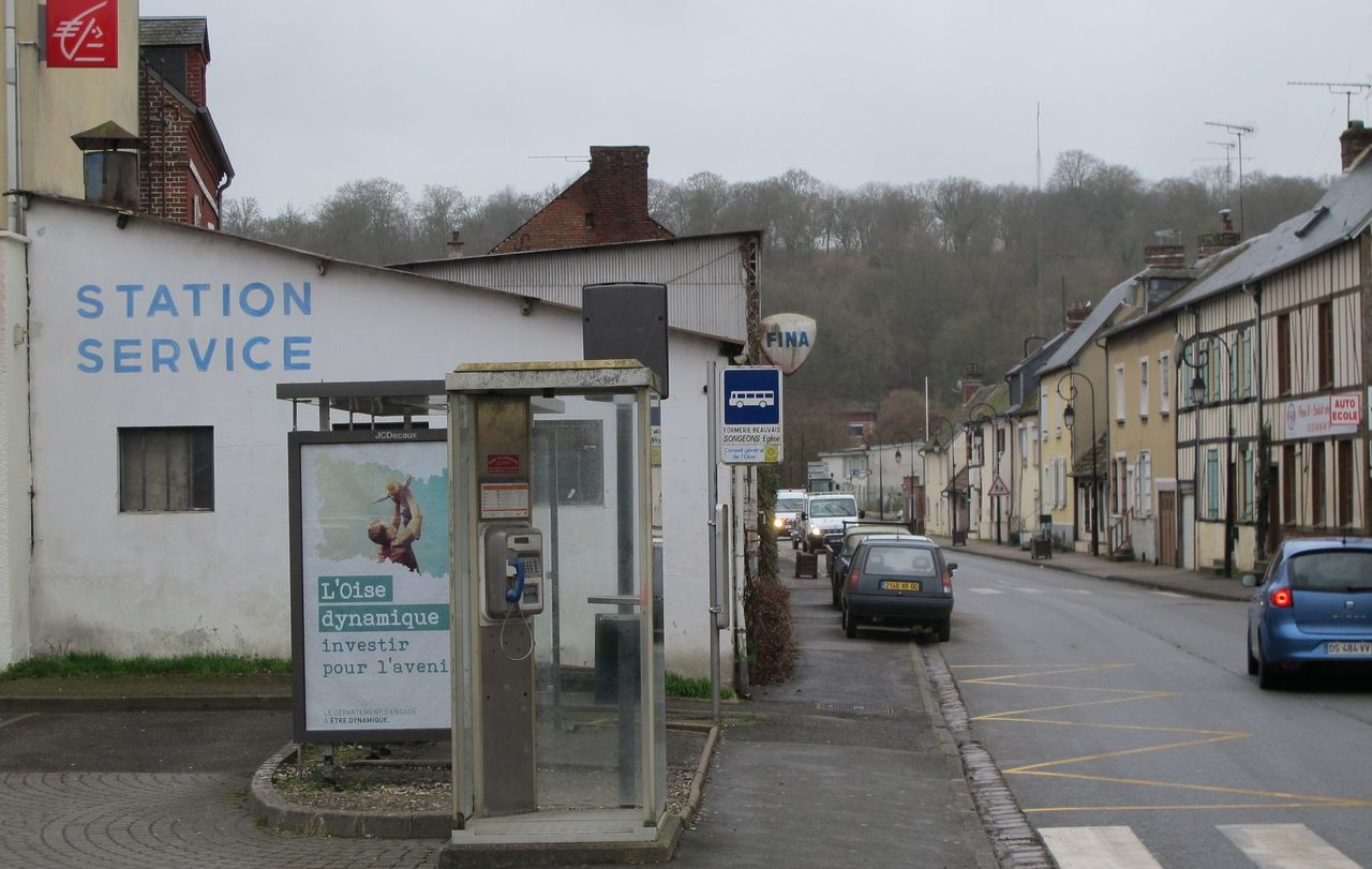 <b>Songeons, le 22 février.</b> Installée dans le centre du bourg, la dernière station-service a baissé le rideau fin 2014… sans repreneur. Le maire, François Dumars (SE), lance un projet d’implantation de nouvelles pompes gérées en régie municipale. 