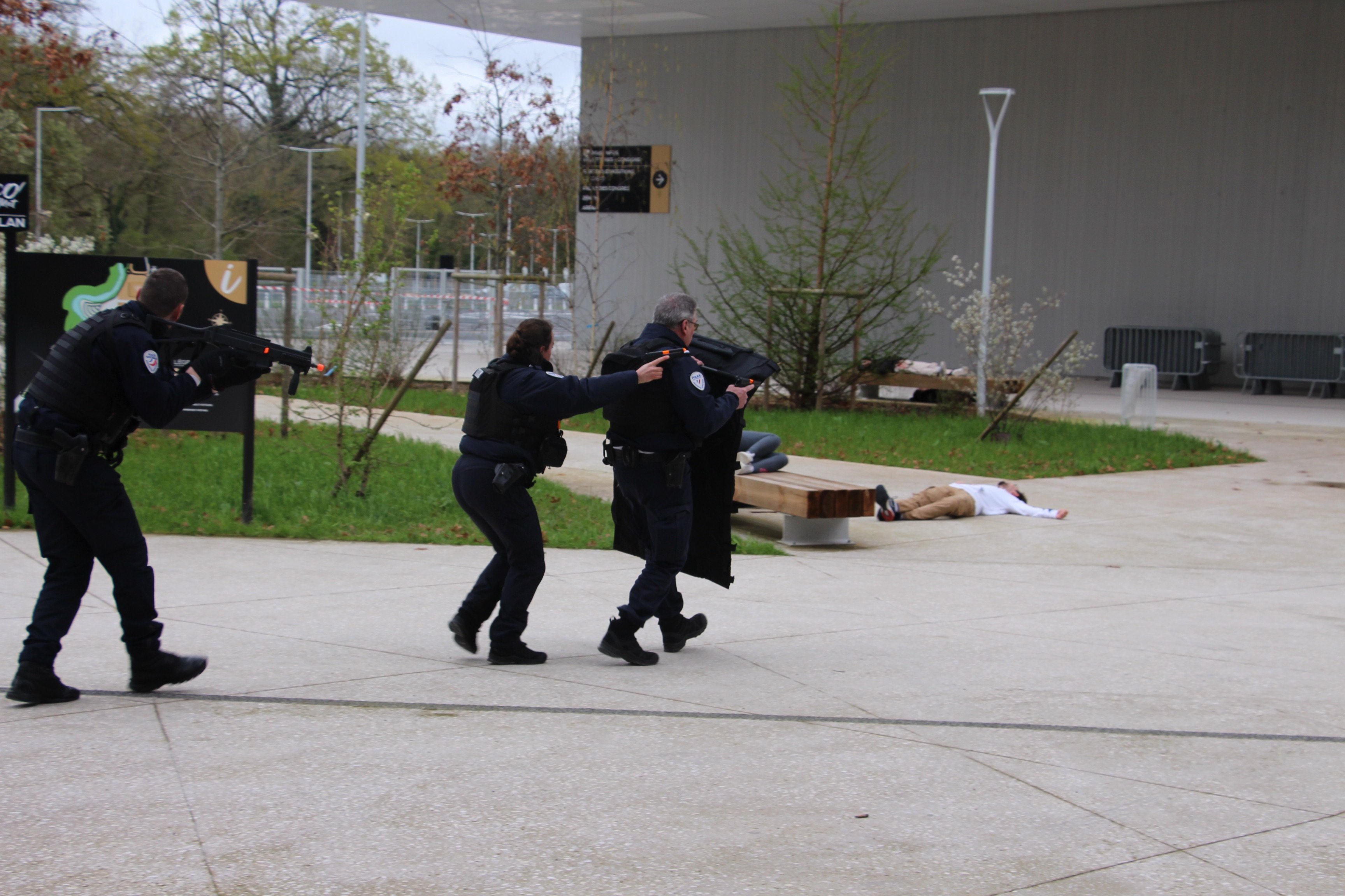 Un exercice de simulation d'un attentat au CO'Met d'Orléans était organisé ce mercredi matin./LP/Emmanuel Senecharles