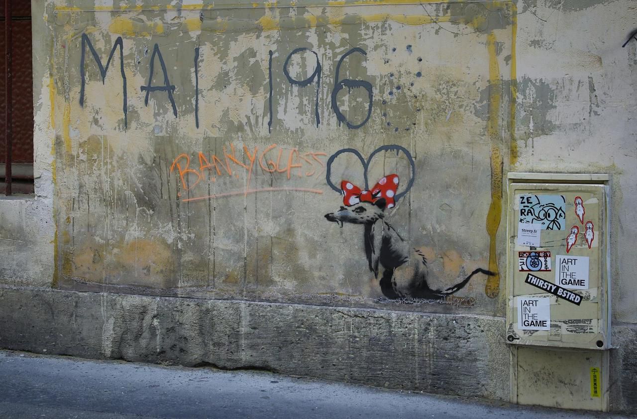 Rat de Banksy avec pochoir couteau, pochoir de peinture murale