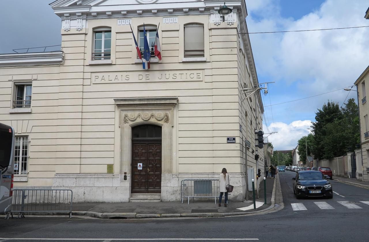 Illustration. Tribunal de Fontainebleau. Les trois prévenus ont comparu en début de semaine pour s’expliquer après la mort d’un motard en octobre 2017, à Tousson.