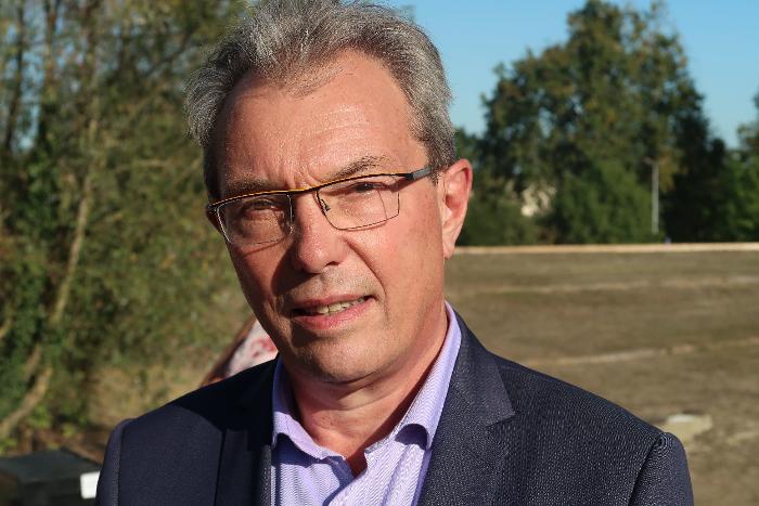 Éric Roulot, maire (PCF) de Limay depuis 2010, vient d'envoyer sa lettre de démission à la préfecture des Yvelines. LP/M.G.