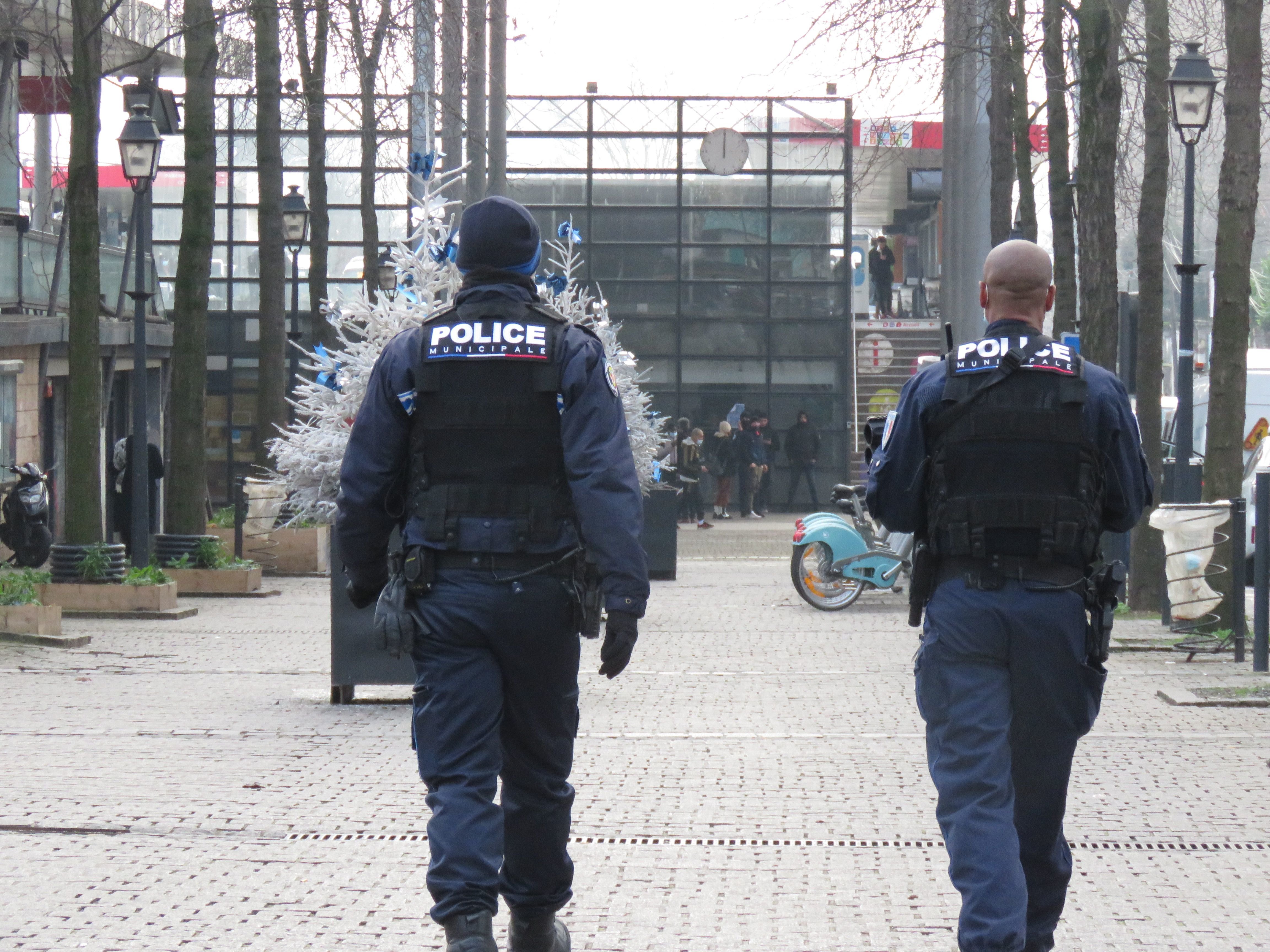 Avec seulement 35 agents pour un territoire de 108 000 habitants, la police municipale d’Argenteuil est particulièrement touchée par le manque d'agents. LP/T.C.