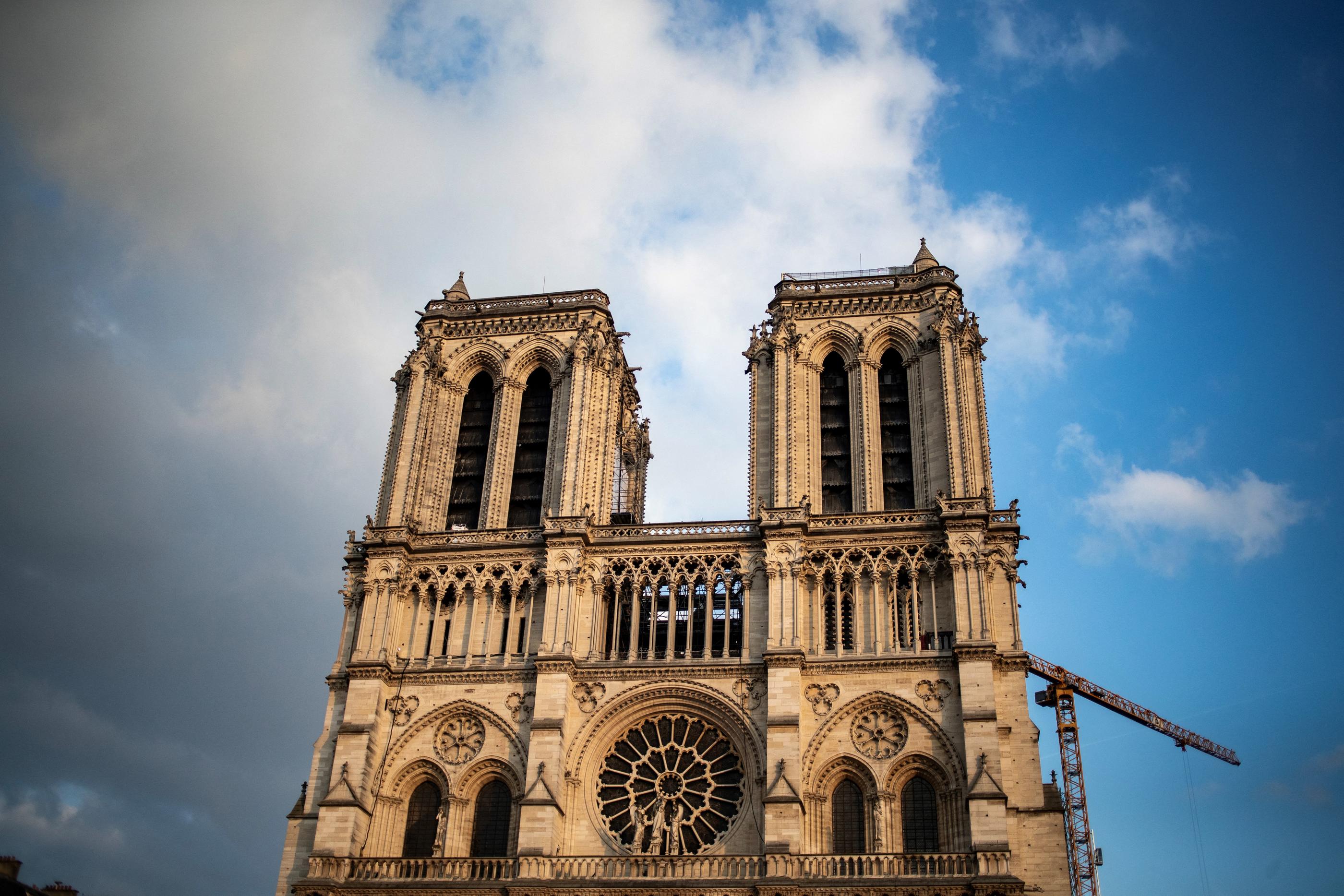 L'association Casa propose le samedi de 18 à 21 heures une découverte extérieure de Notre-Dame (IVe arrondissement de Paris) en français et en anglais. AFP/ Guillaume Baptiste