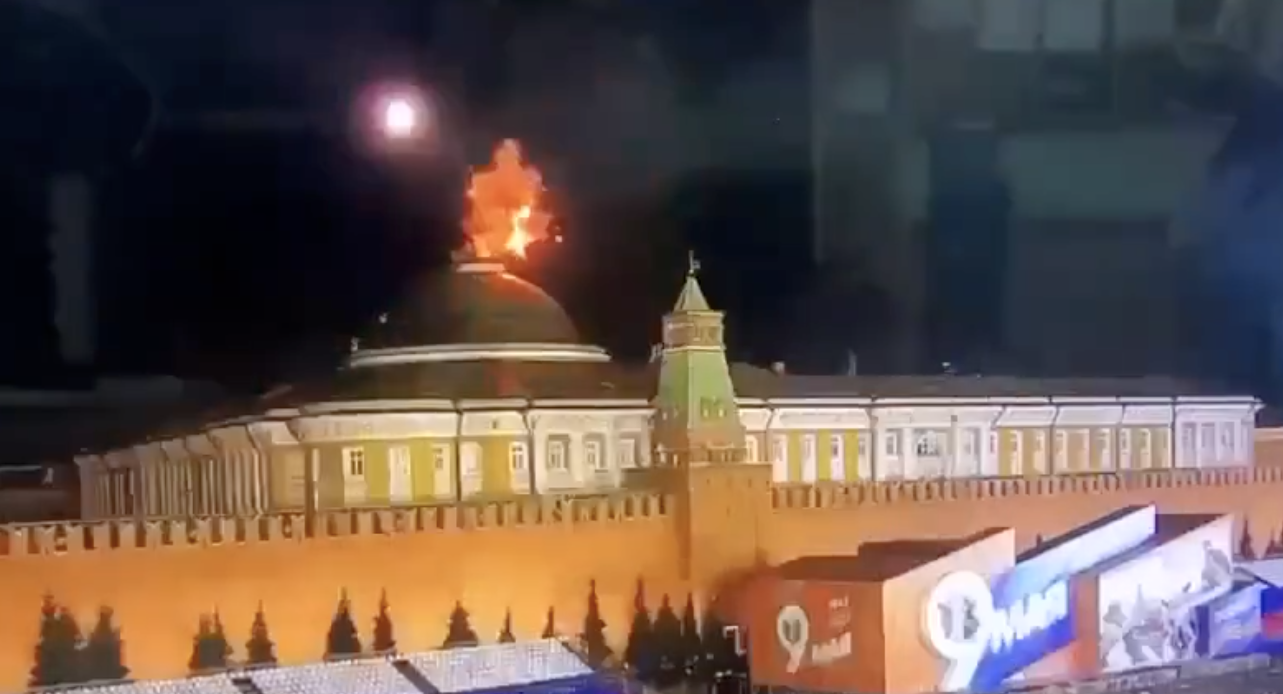 Images de l'attaque de drones contre le Kremlin ce mercredi. Capture NextaTv/Twitter