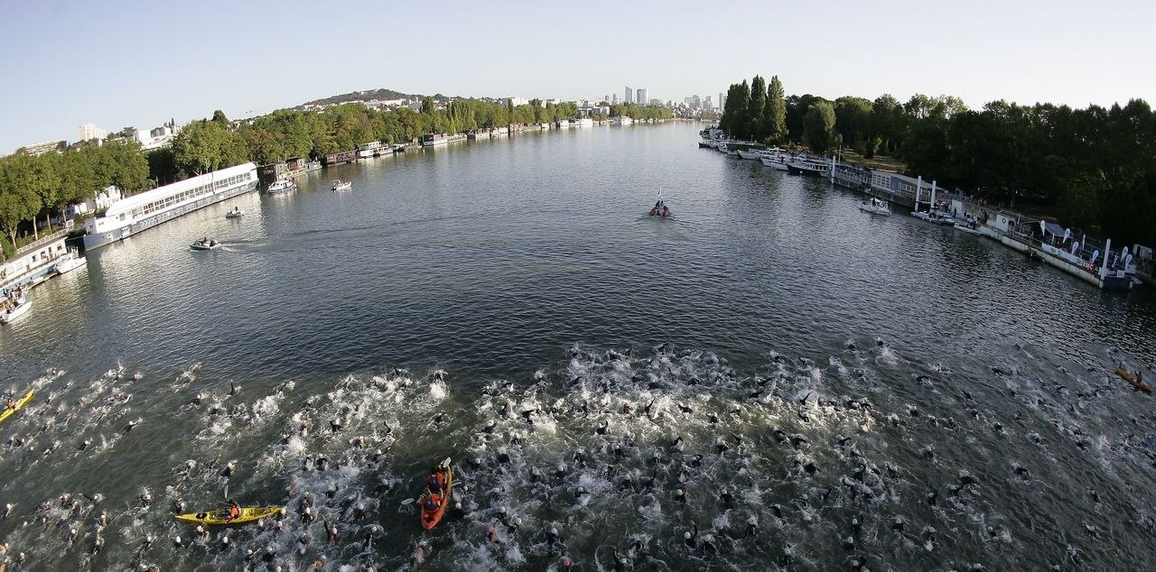 Trois types d'épreuves doivent se dérouler dans la Seine lors des JO 2024 : la natation marathon, le triathlon et le para-triathlon. (Archives) DR