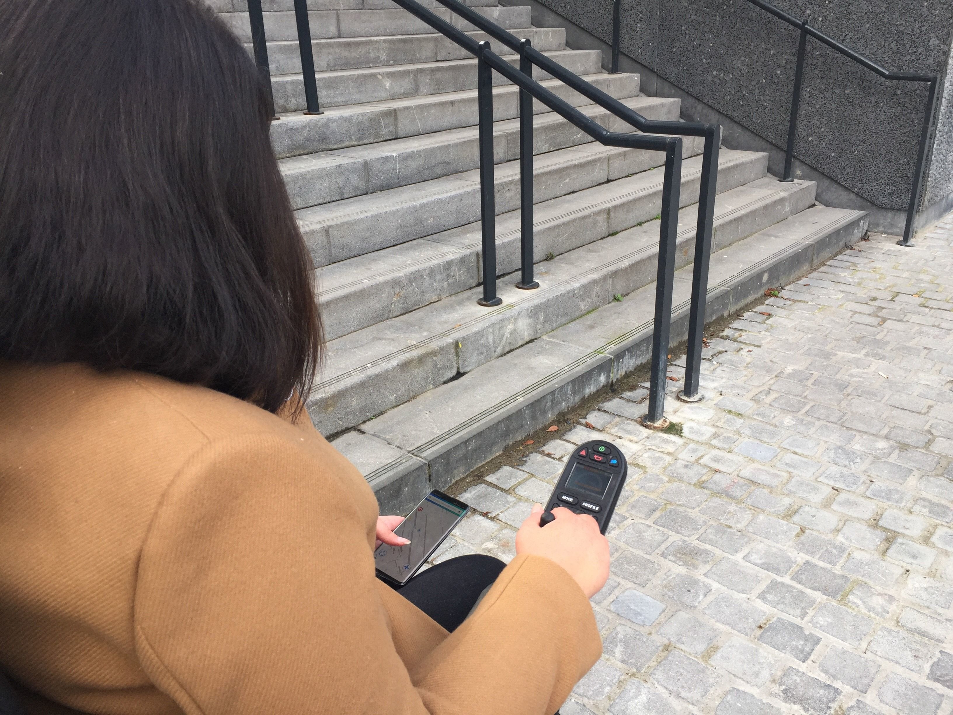En un clic, un utilisateur de Streetco peut renseigner la présence d'un escalier fixe qui peut empêcher la circulation d'une personne en situation de handicap. LP/Octave Odola