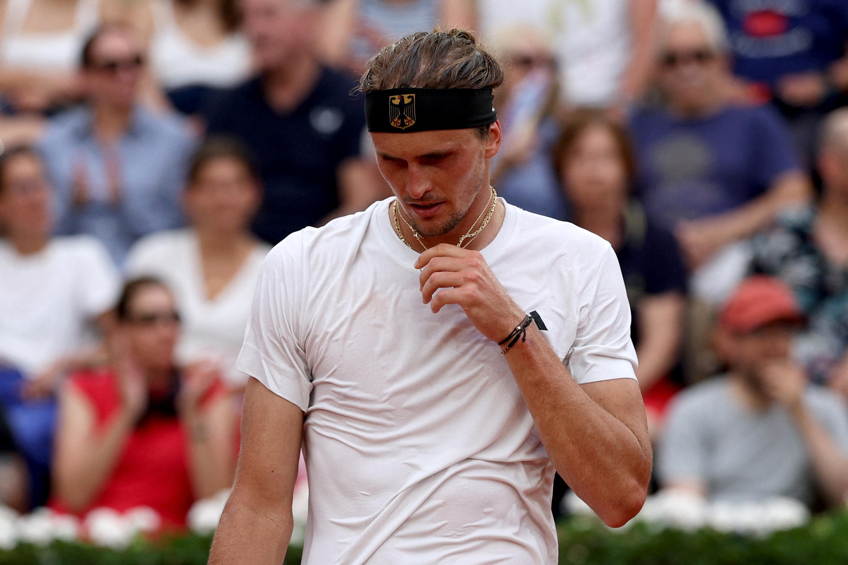 Trois ans après son sacre olympique à Tokyo, où il avait dominé en finale le Russe Karen Khachanov, Alexander Zverev ne goûtera pas à l'or à Paris. REUTERS/Violeta Santos Moura