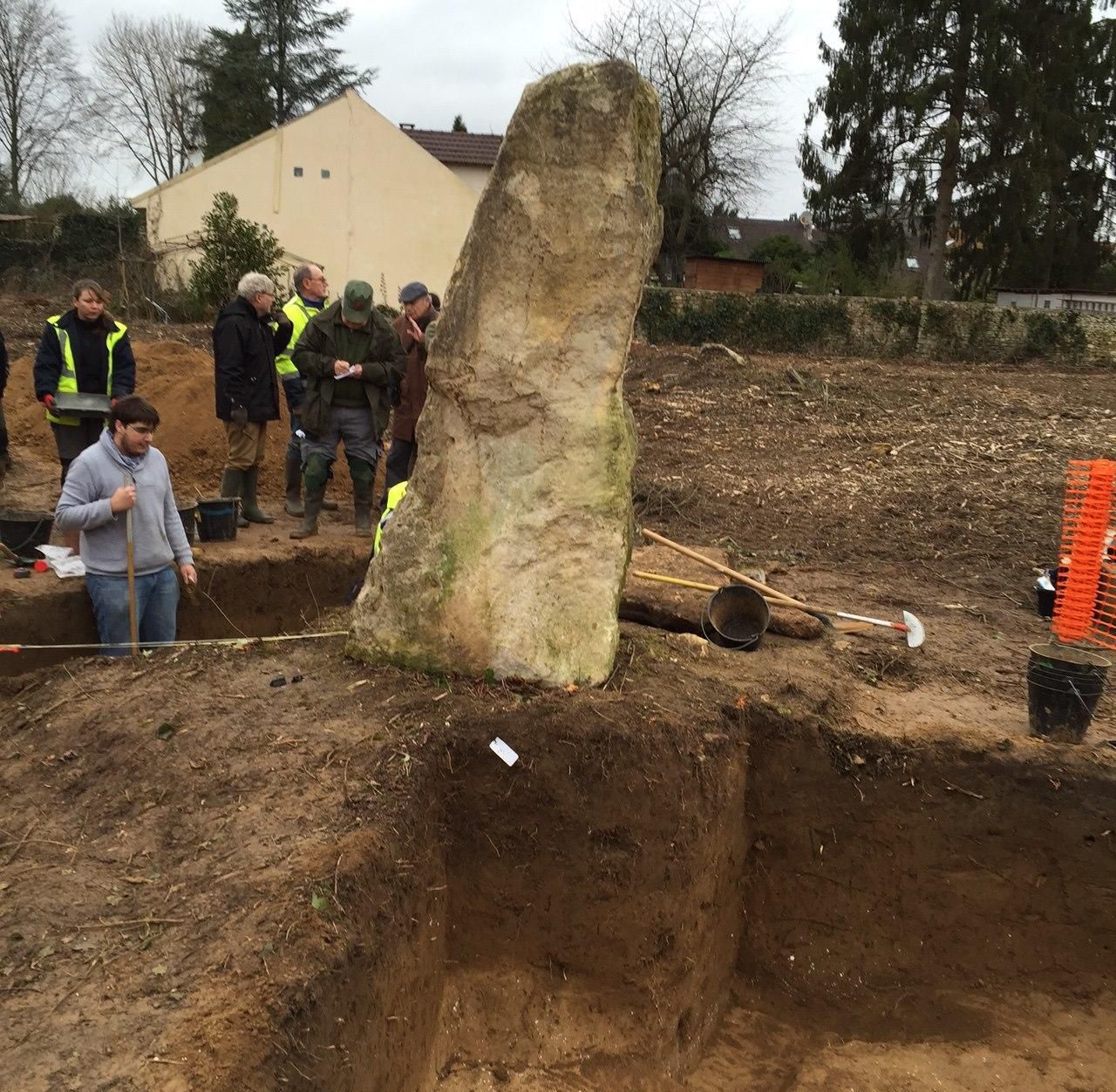 <b></b> Le menhir découvert au hameau de Gaillonnet a fait l’objet de fouilles, il est aujourd’hui classé. 