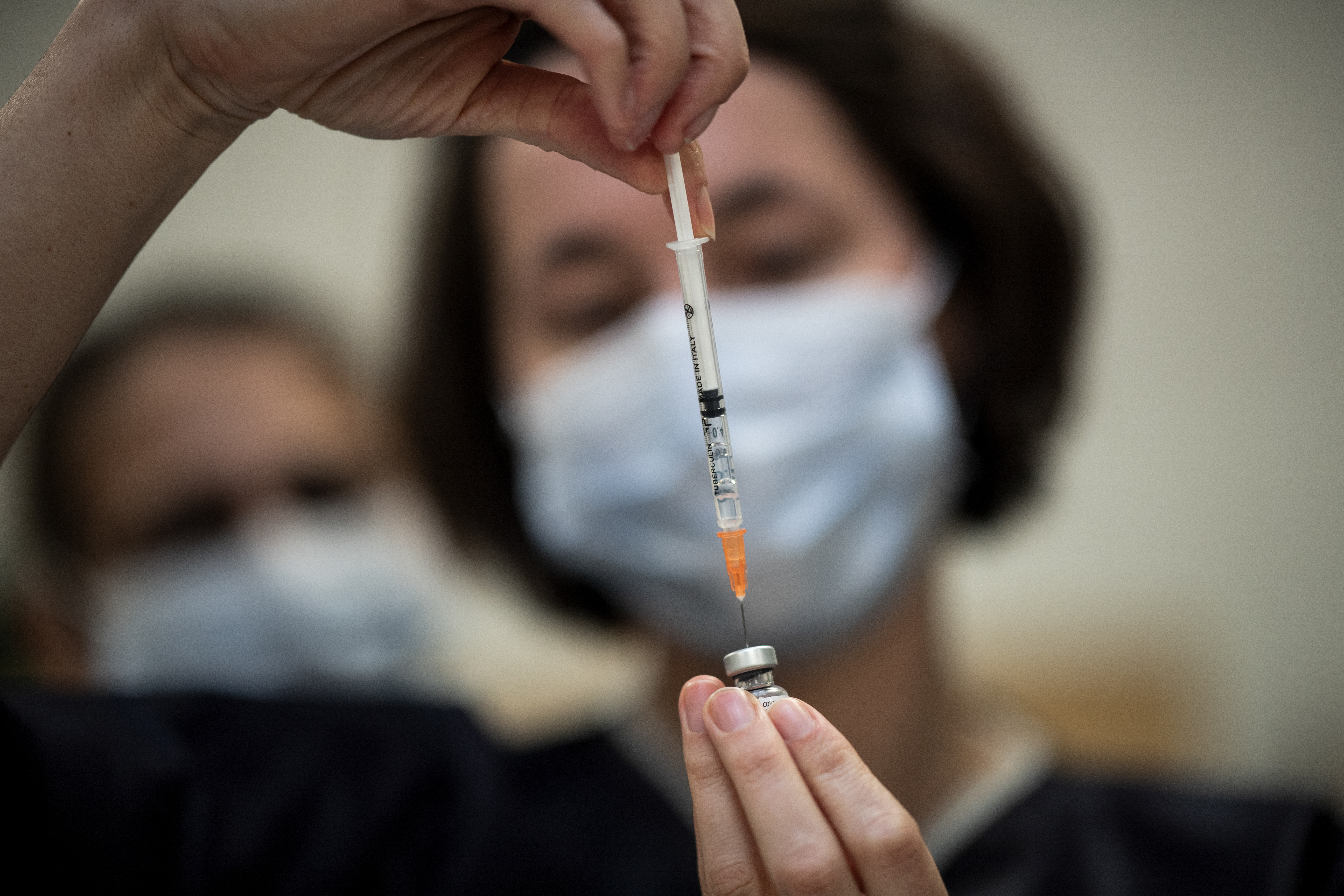 Près de 3 millions personnes ont reçu au moins une dose de vaccins, ce 27 février.