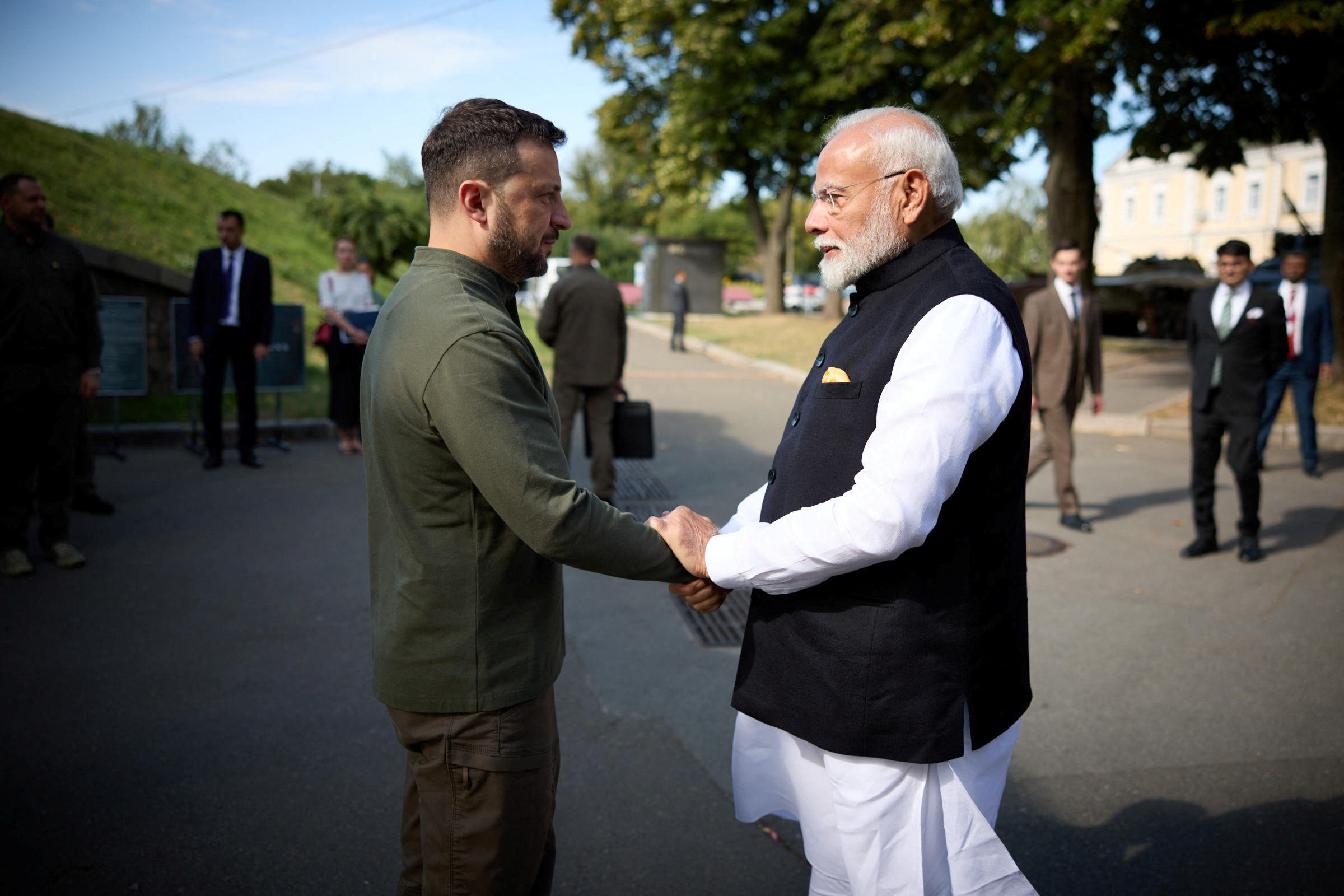 Rencontre entre le président ukrainien Volodymyr Zelensky et le Premier ministre indien Narendra Modi le 23 aout 2024 à Kiev. REUTERS/Ukrainian Presidential Press Service