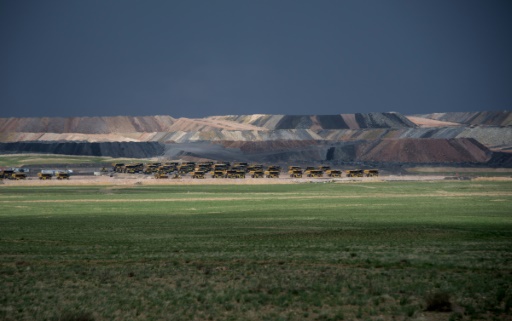 La mine de Tavan Tolgoi, la plus grosse mine de charbon de Mongolie dans le désert de Gobi, ici en 2016. Les matières premières mongoles sont l'un des enjeux de ce voyage présidentiel. AFP/Johannes Eisele