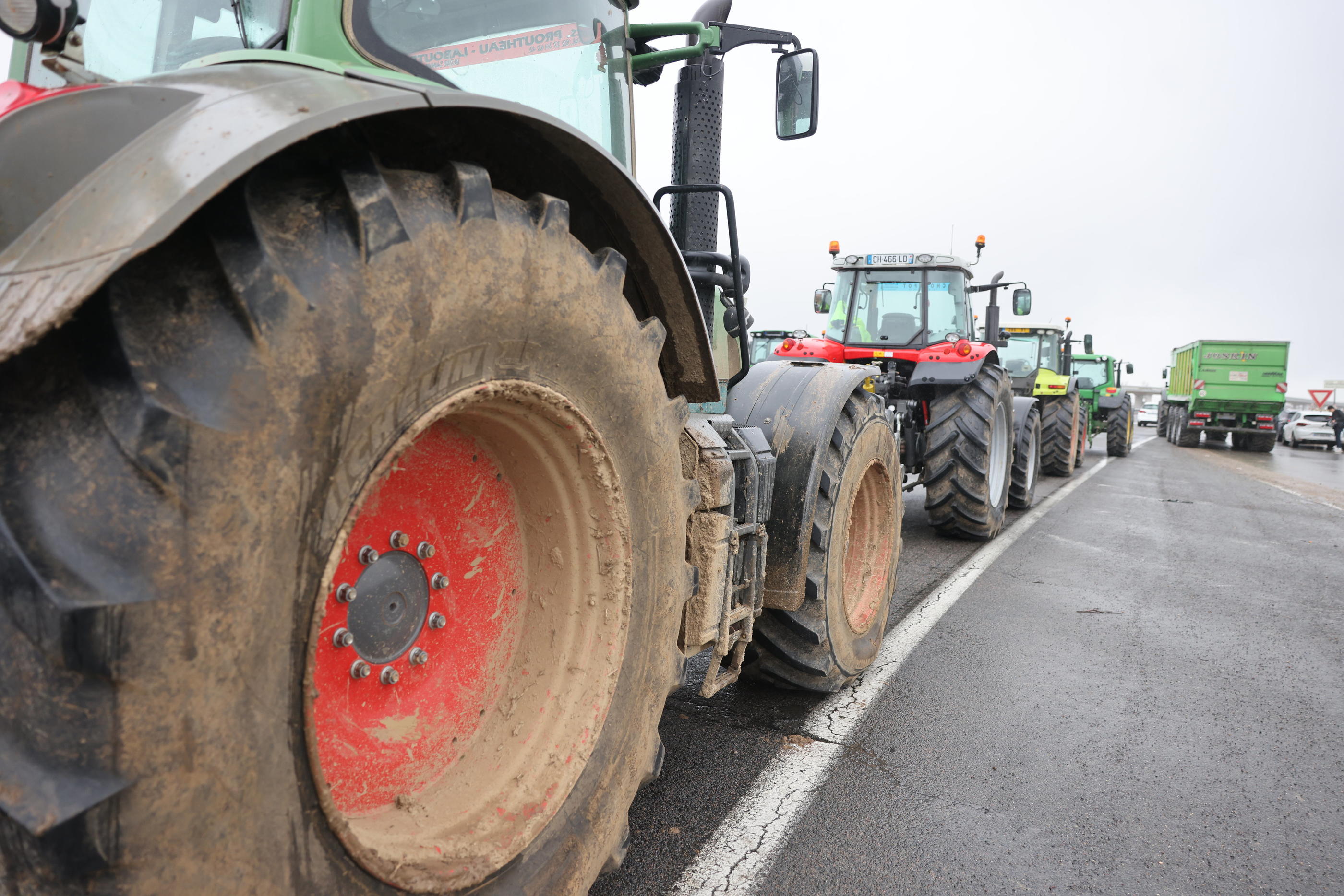 Les agriculteurs veulent bloquer les autoroutes et grandes routes nationales autour de Paris dès lundi. (Illustration) LP/Olivier Lejeune