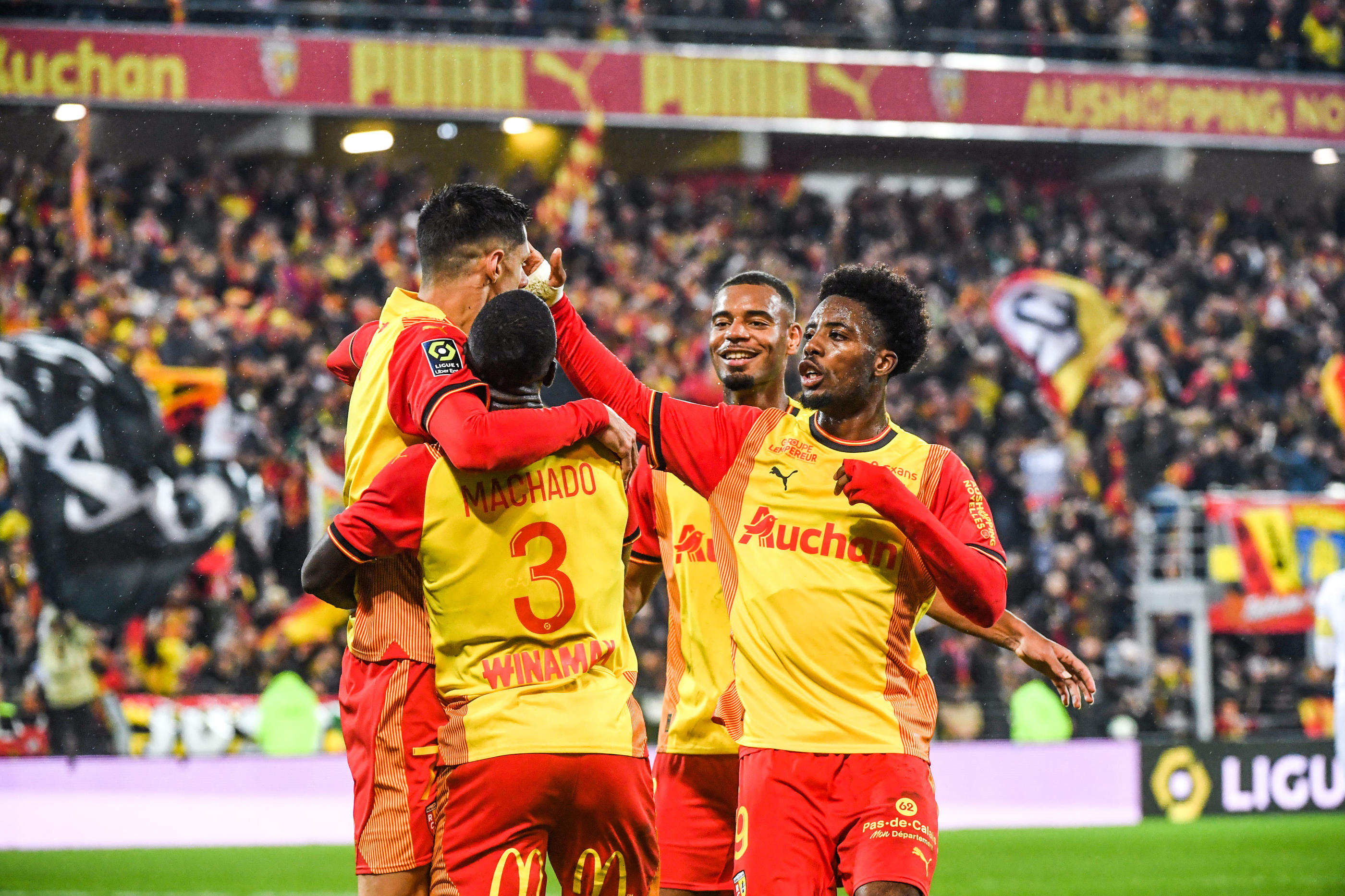 RC LENS vs LE HAVRE LIGUE 1 J28 20232024 LE PODIUM S'ÉLOIGNE verloop.io