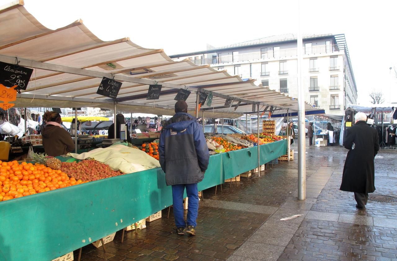 <b></b> Issy-les-Moulineaux. Tout le week-end, le 24e marché des producteurs de Pays se tient sur l’esplanade de l’Hôtel de ville. 