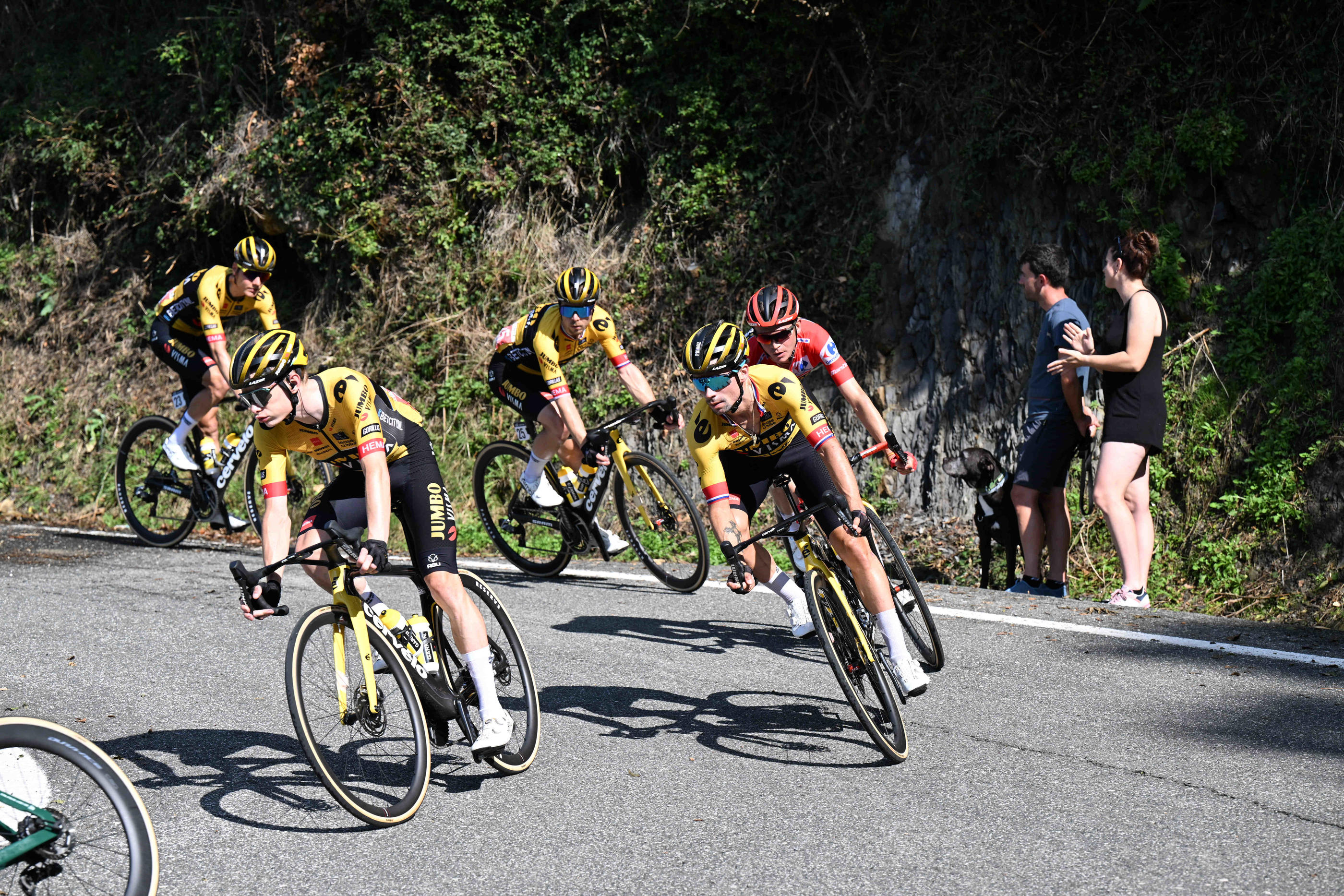 Jonas Vingegaard, Primoz Roglic et Sepp Kuss sur la Vuelta, le 10 septembre 2023. - Photo by Icon sport