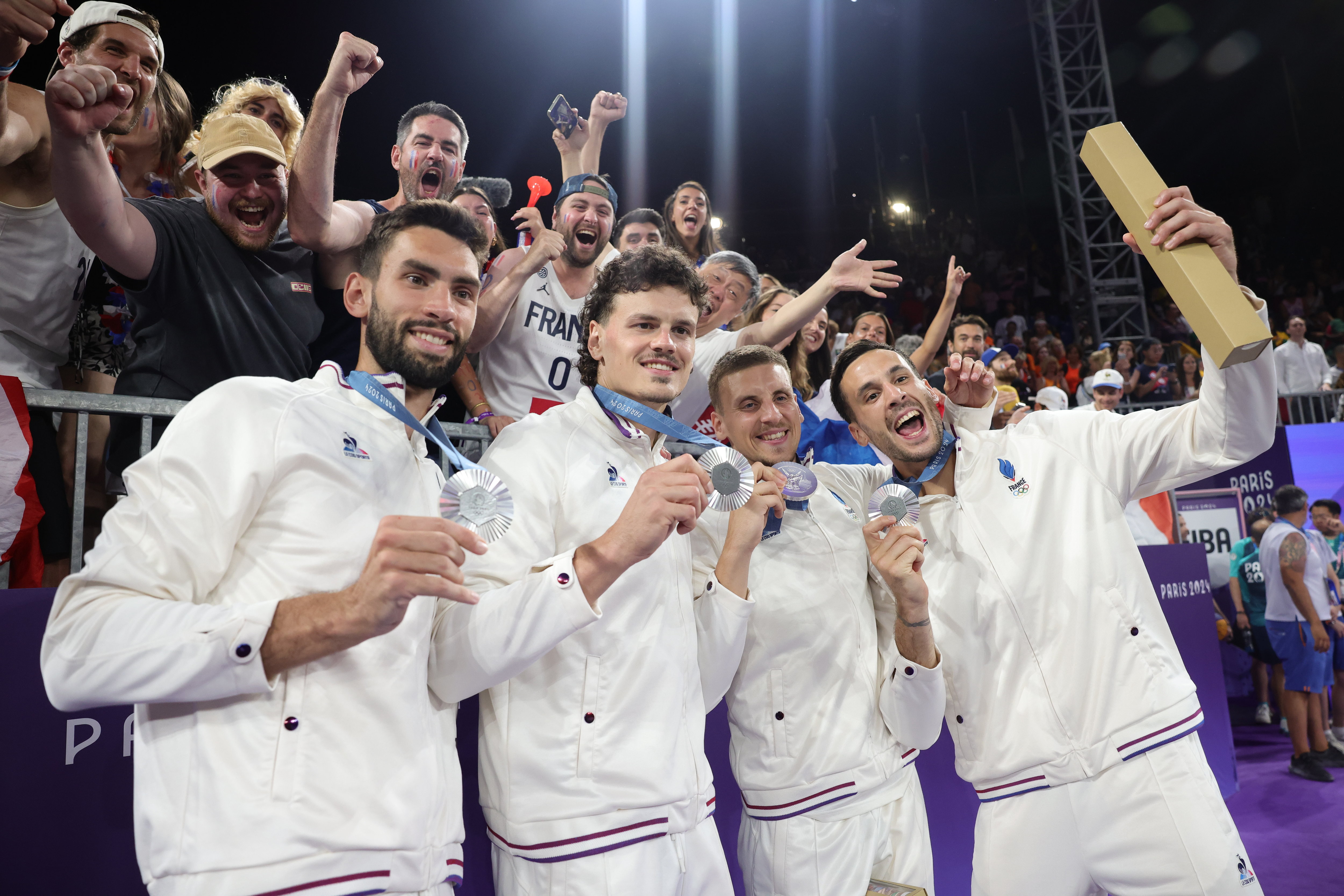 Les médaillés d'argent français ont donné un immense coup de projecteur au basket 3x3 en France. LP/Olivier Arandel