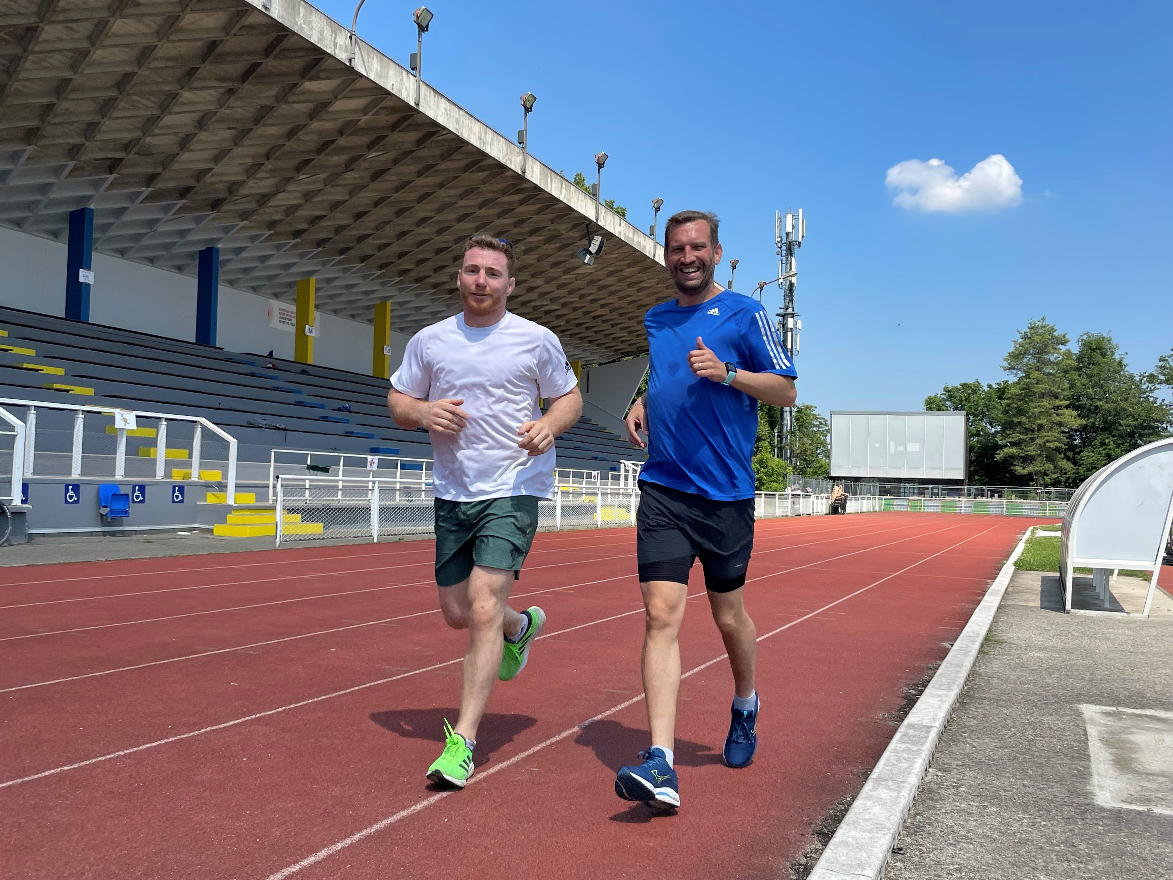 Jean-Philippe Gautrais, le maire de Fontenay-sous-Bois (Val-de-Marne), s'est entrainé pour le Marathon pour tous avec Axel Clerget, membre de l’équipe de France de Judo. LP/Sylvain Deleuze