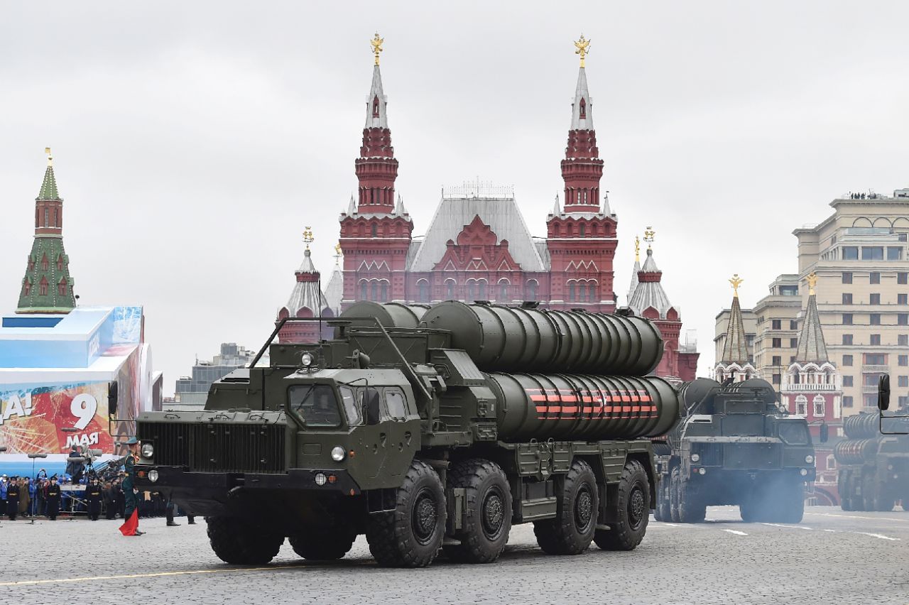 « Au cours de l’exercice, une série de mesures seront prises pour s’entraîner à la préparation et à l’utilisation d’armes nucléaires non stratégiques », explique le ministère russe de la Défense (Illustration). AFP/Natalia KOLESNIKOVA