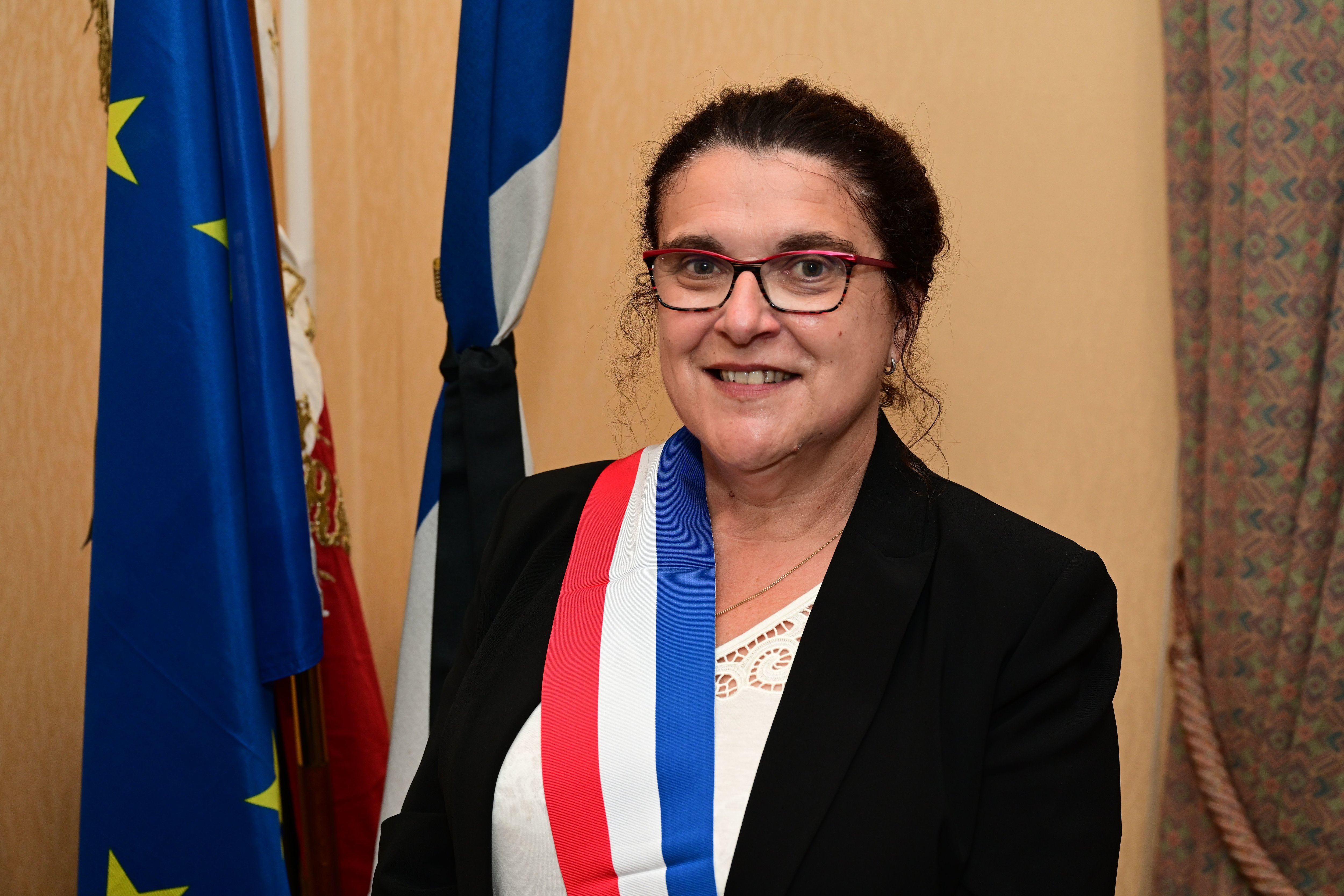 Michele Calix a été élue maire de Roissy-en-France. Elle prend la suite de Michel Thomas, décédé dans un accident. Ville de Roissy-en-France.
