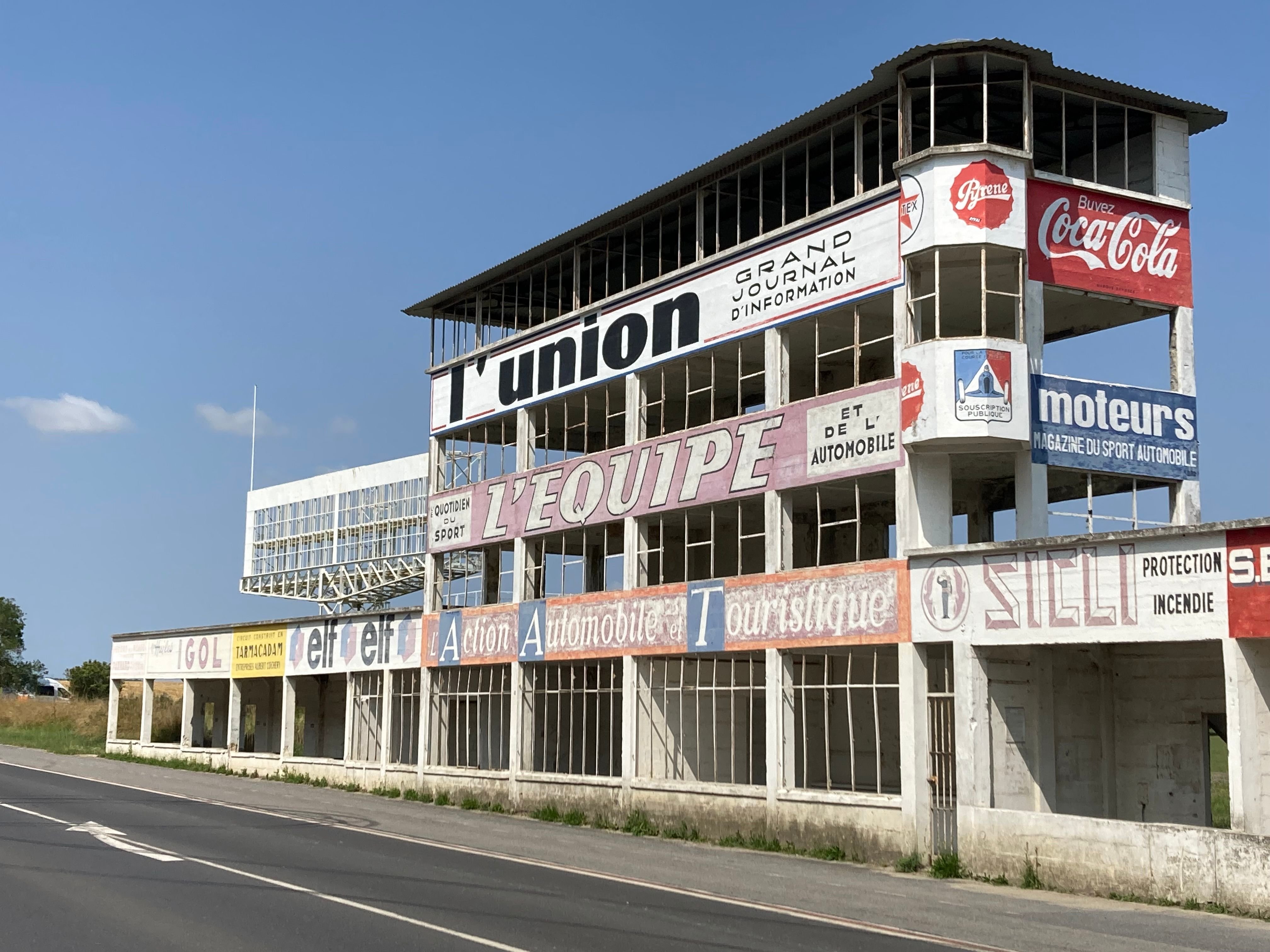 Un nouveau départ pour le circuit automobile mythique de Reims-Gueux - Le  Parisien