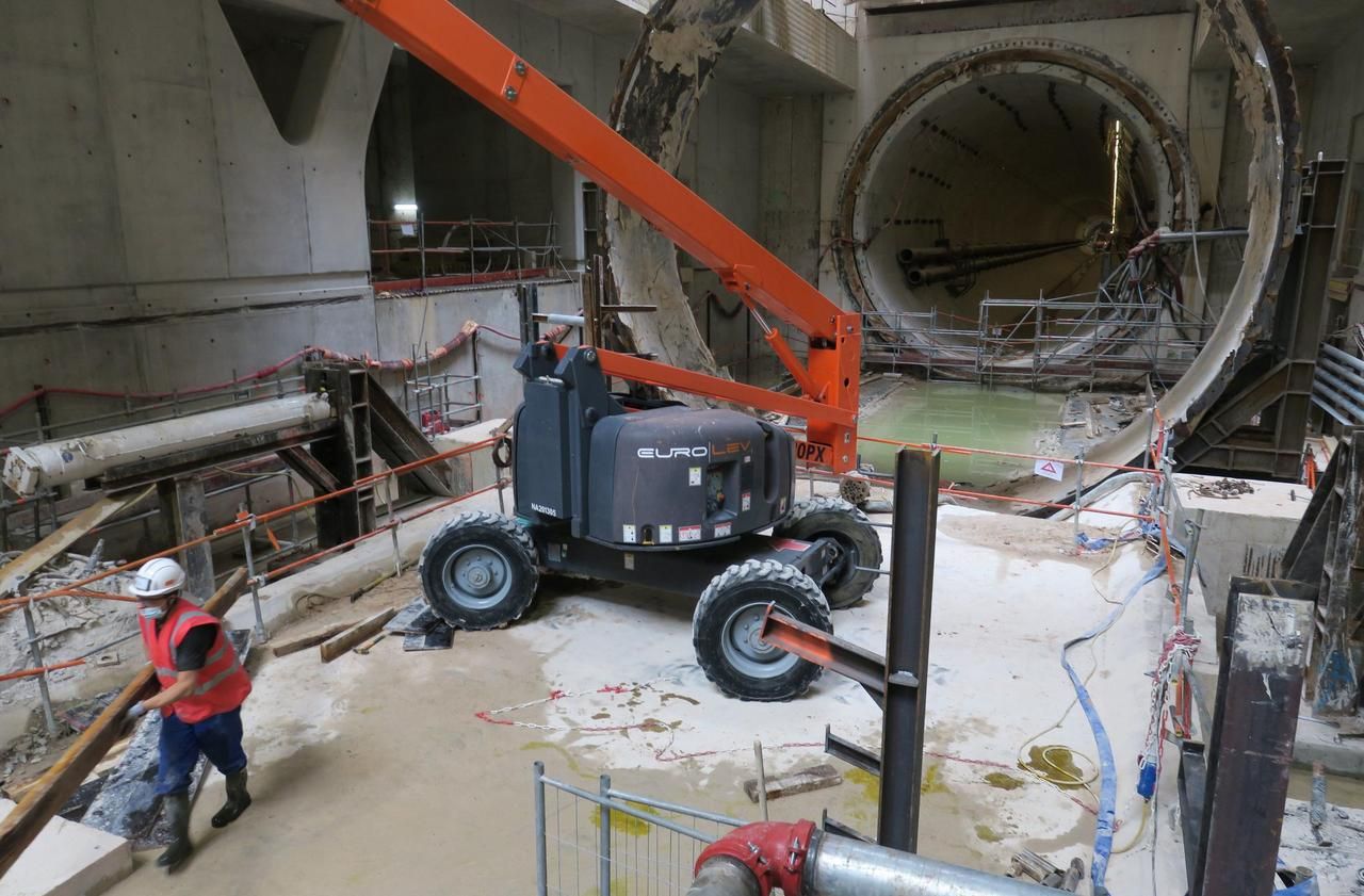 <b></b> Illustration. Pour creuser le tunnel du supermétro parisien, des millions de tonnes de terres sont extraites des sous-sols avant d’être dispersées en grande couronne.