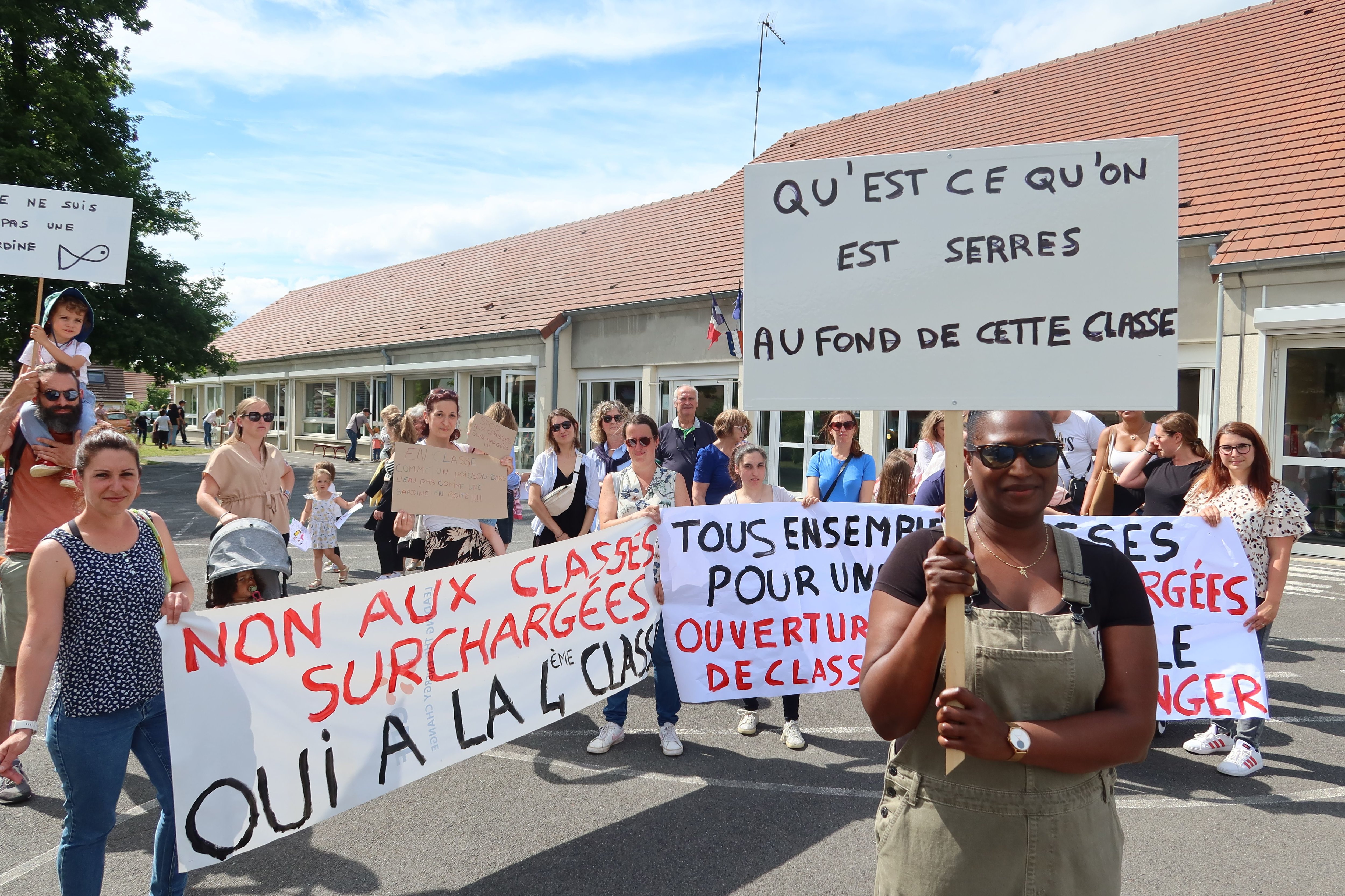 Verneuil-en-Halatte (Oise), le 5 juillet. L'école Jean-de-la-Fontaine comptera 91 élèves pour trois classes à la rentrée. LP/Arthur Guillamo