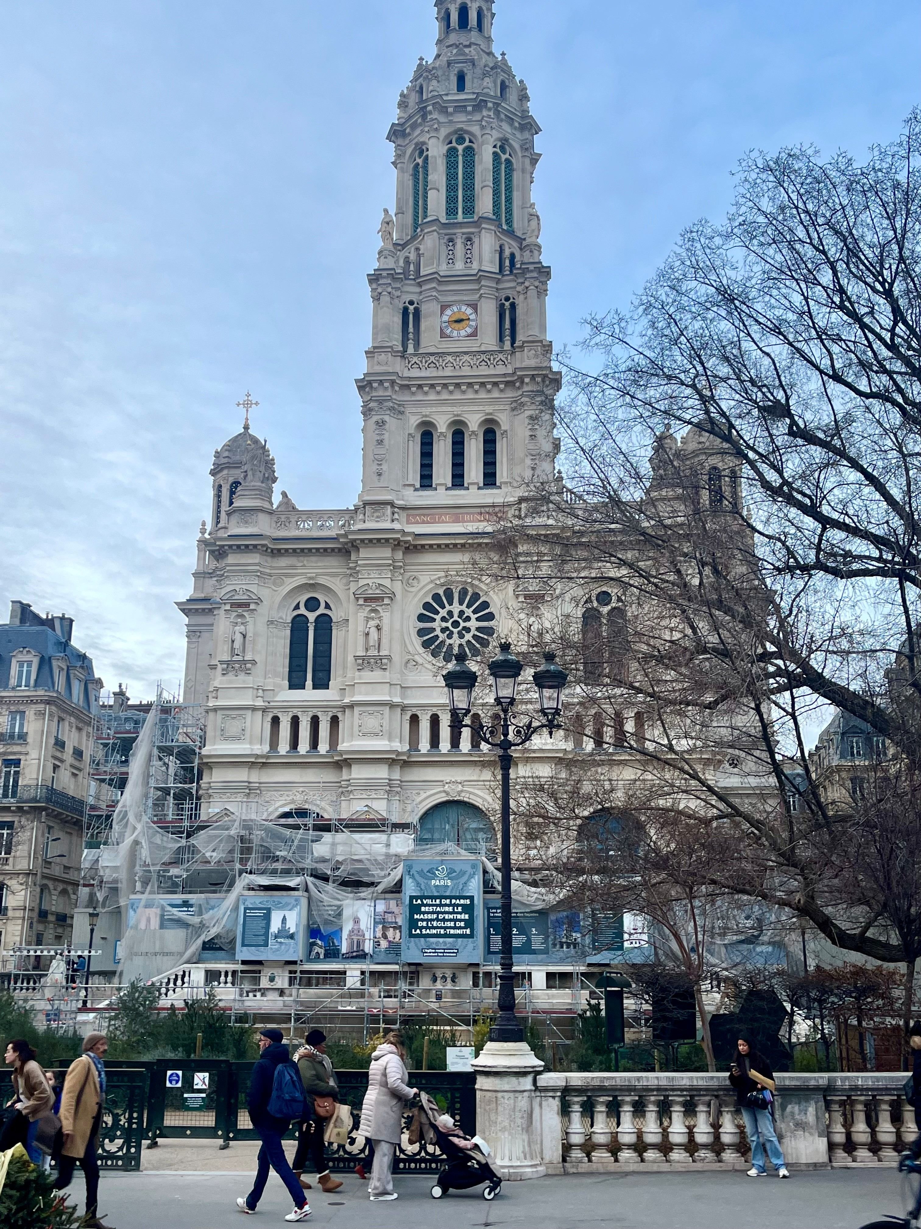 La façade attire l'œil » : à Paris, l'église de la Trinité se dévoile enfin  après six ans de travaux - Le Parisien