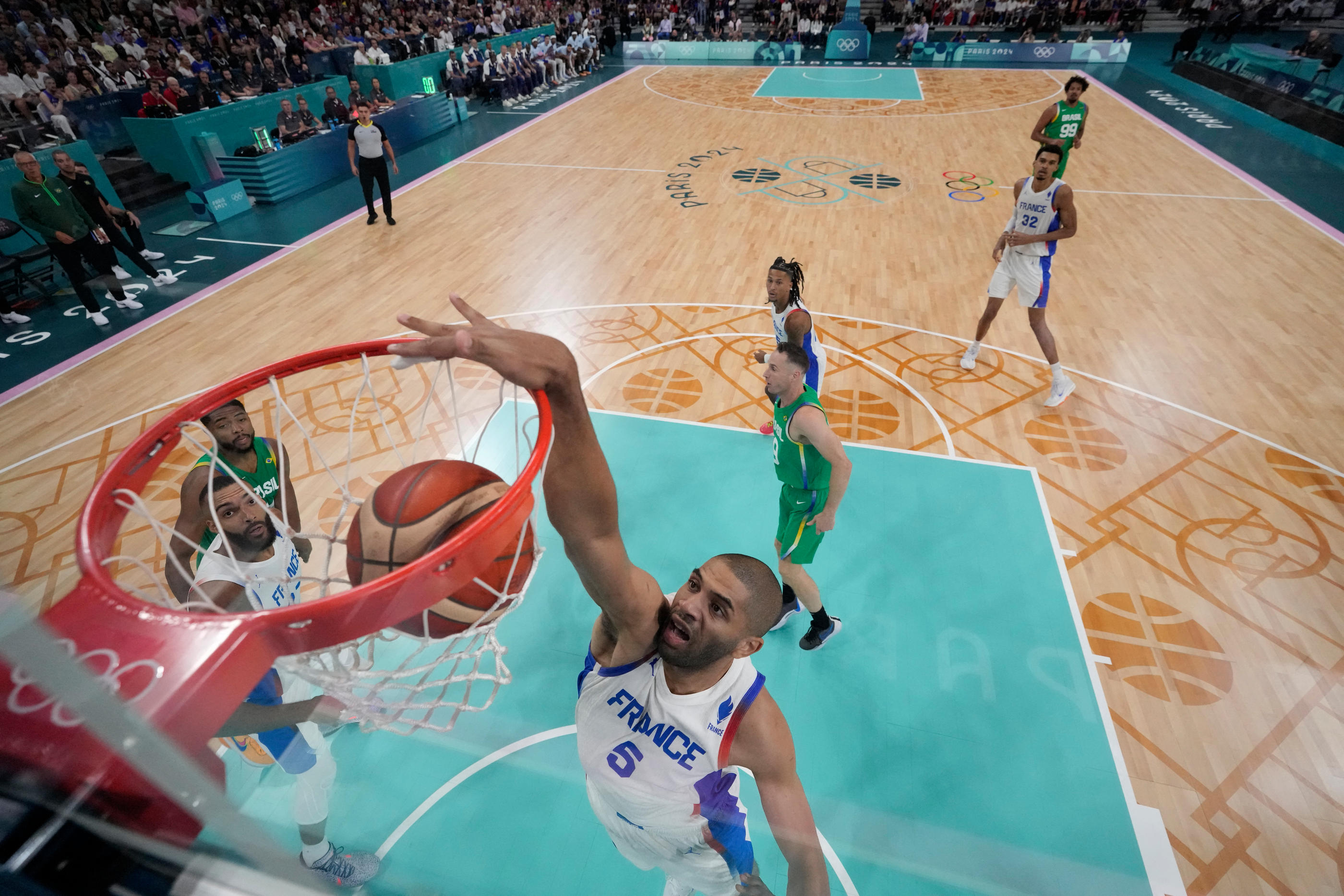 Nicolas Batum a été le grand bonhomme de la victoire des Bleus pour leur entrée dans la compétition aux JO Paris 2024. REUTERS/Mark J Terrill