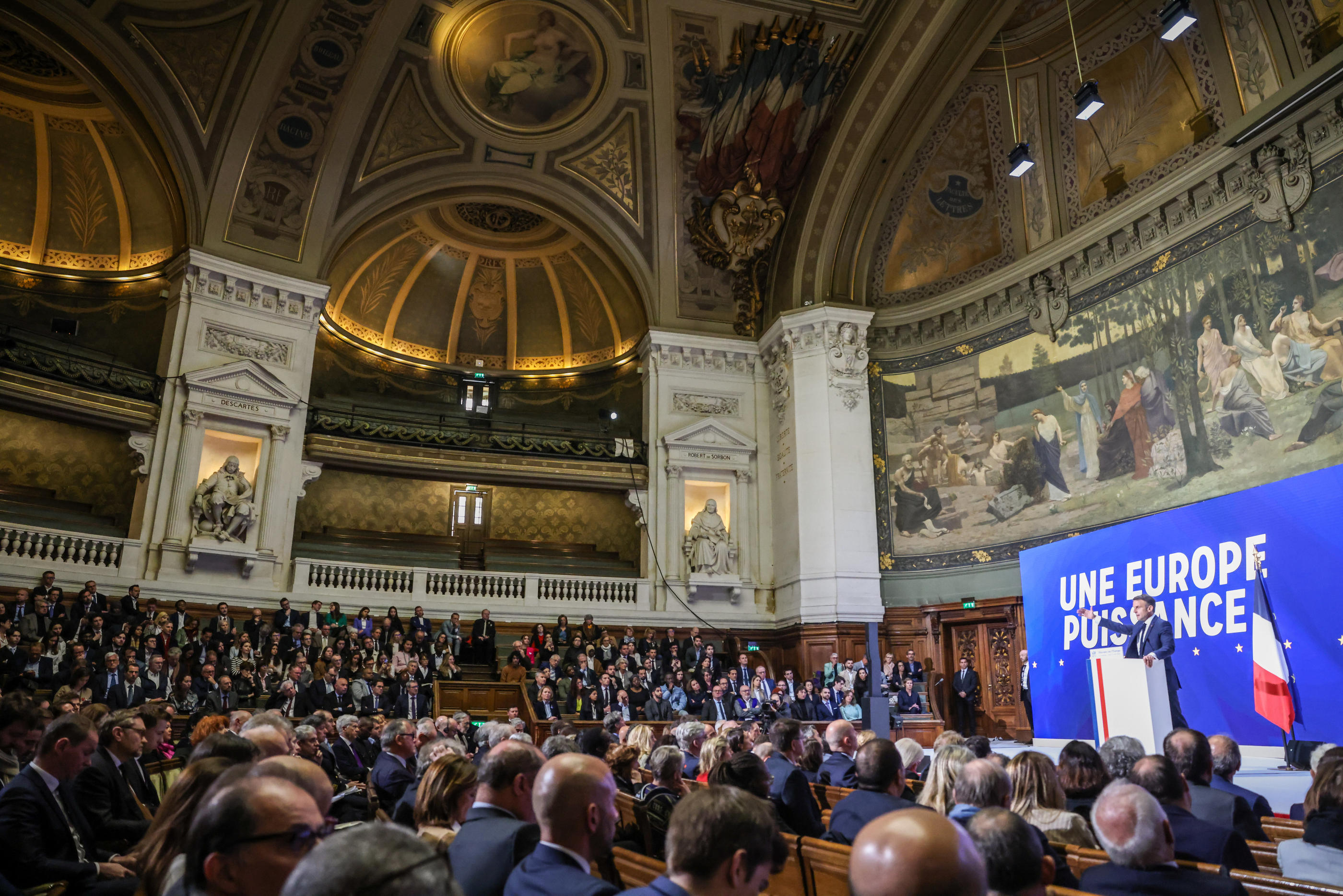 Ce jeudi à la Sorbonne, Emmanuel Macron a créé une certaine surprise en suggérant la possibilité de se doter d’un bouclier antimissile européen. LP/Fred Dugit