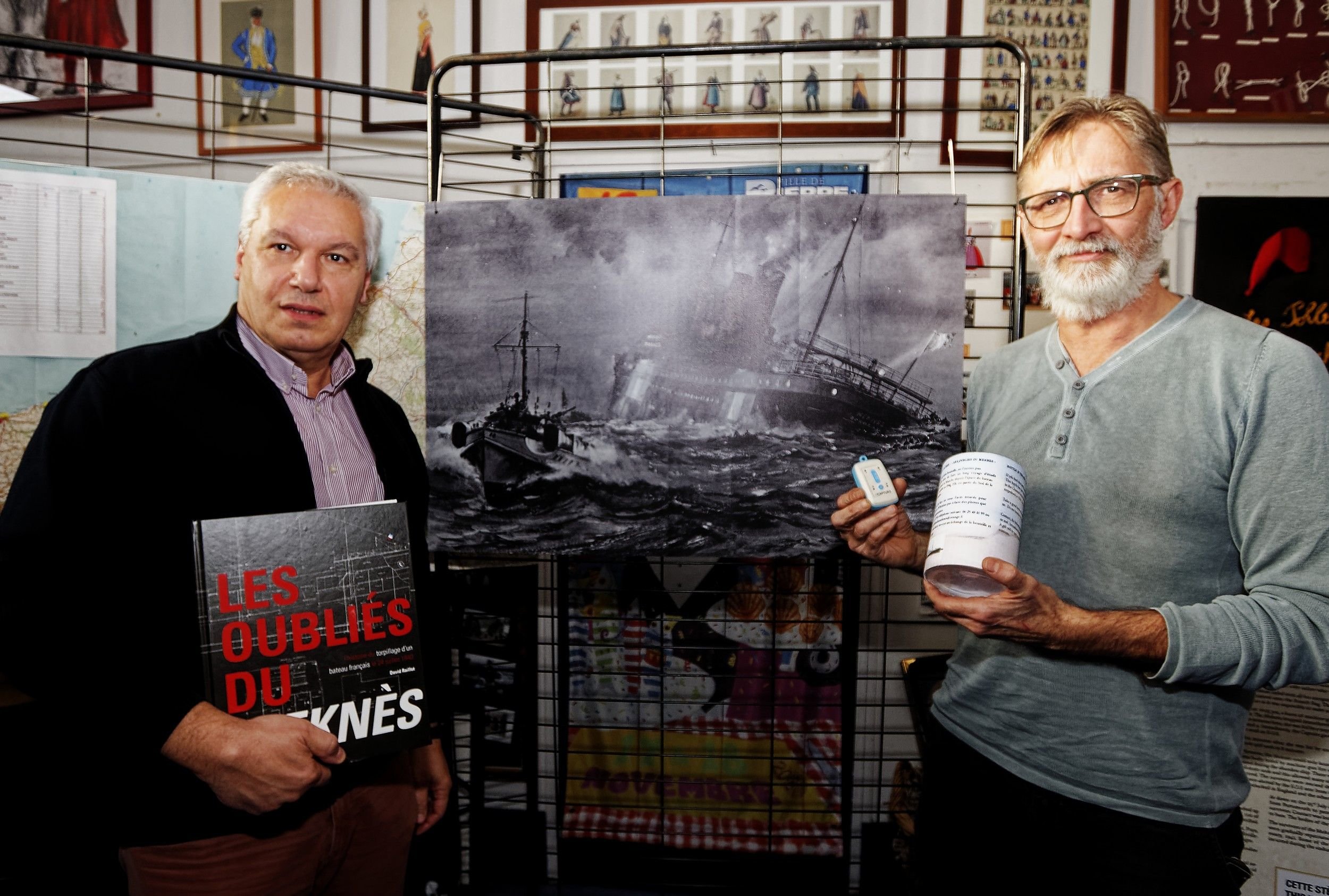 Raynald Allègue (à gauche) et David Raillot sont toujours à la recherche des 118 disparus du Meknès. #PRESSE30