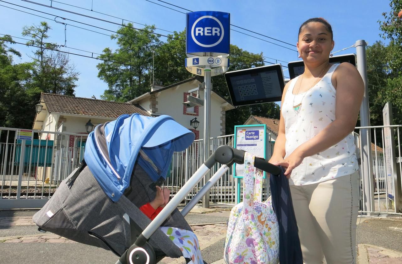 <b></b> Courcelle-sur-Yvette, mardi 10 juillet 2018. Usagère régulière du RER B, Marion a retrouvé avec bonheur le train qui lui permet d’aller rendre visite à ses parents.