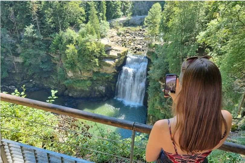 Après deux étés trop secs, le spectacle a repris à la cascade du Saut du Doubs, à Villers-le-Lac, à la frontière suisse. LP/Valentin Collin