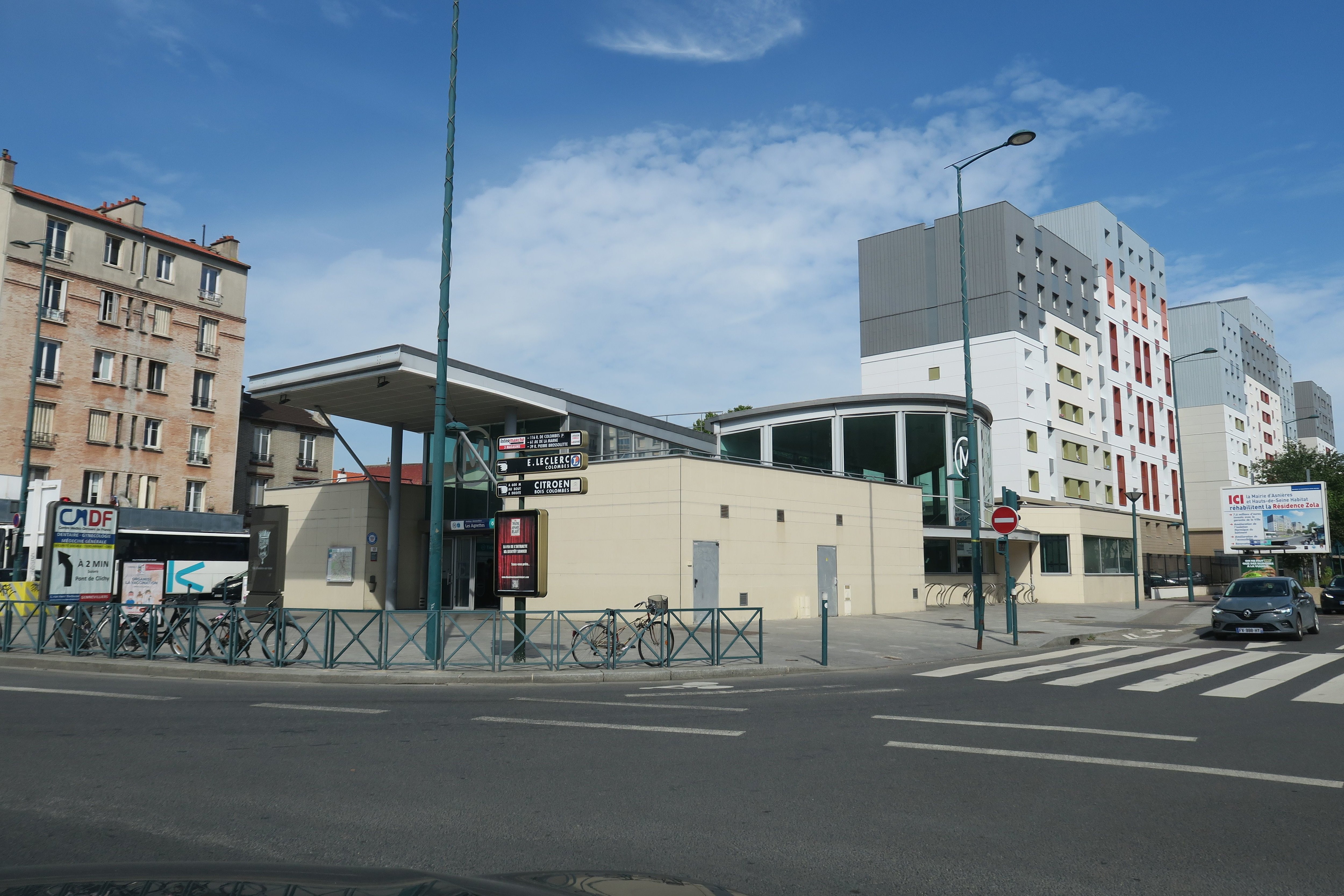 Gennevilliers (Hauts-de-Seine), le 28 mai 2021. La gare des Agnettes, inaugurée en 2008, a fait grimper les prix de l'immobilier dans le secteur et la construction de la future gare du Grand Paris Express, juste en face, va encore doper l'attractivité. LP/Anne-Laure Abraham