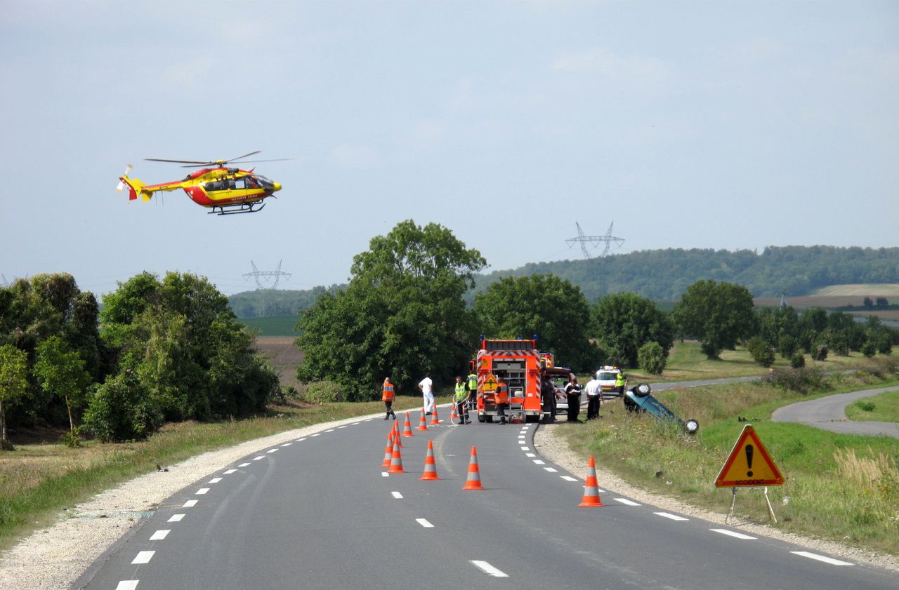 <b></b> Illustration. Un automobiliste grièvement blessé a été transporté vers le centre hospitalier universitaire Henri-Mondor à Créteil (Val-de-Marne) suite à un grave accident sur la D10 à hauteur de Liverdy-en-Brie.  