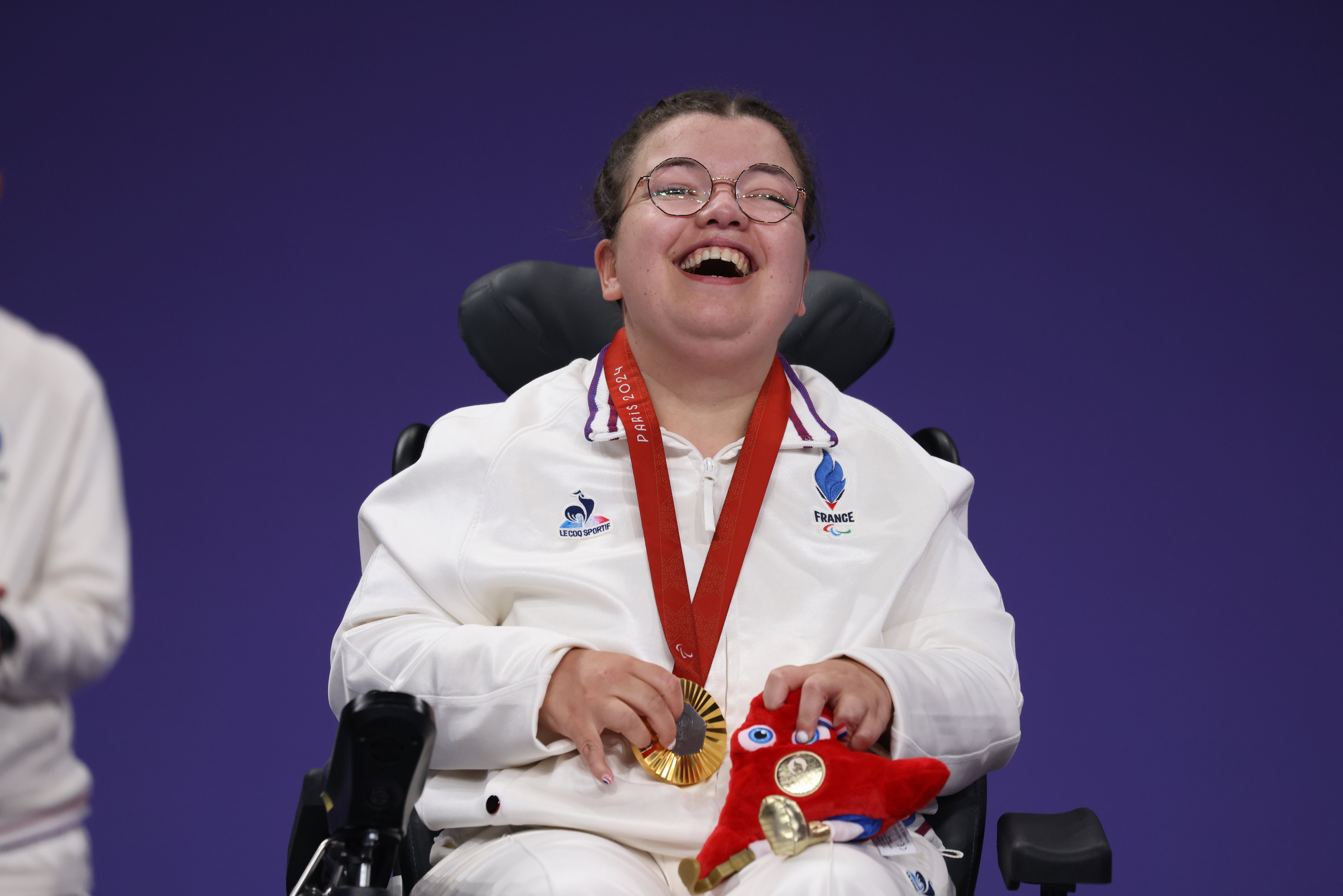 La joie d'Aurélie Aubert après sa médaille d'or en boccia aux Jeux paralympiques de Paris 2024. LP / Jean-Baptiste Quentin