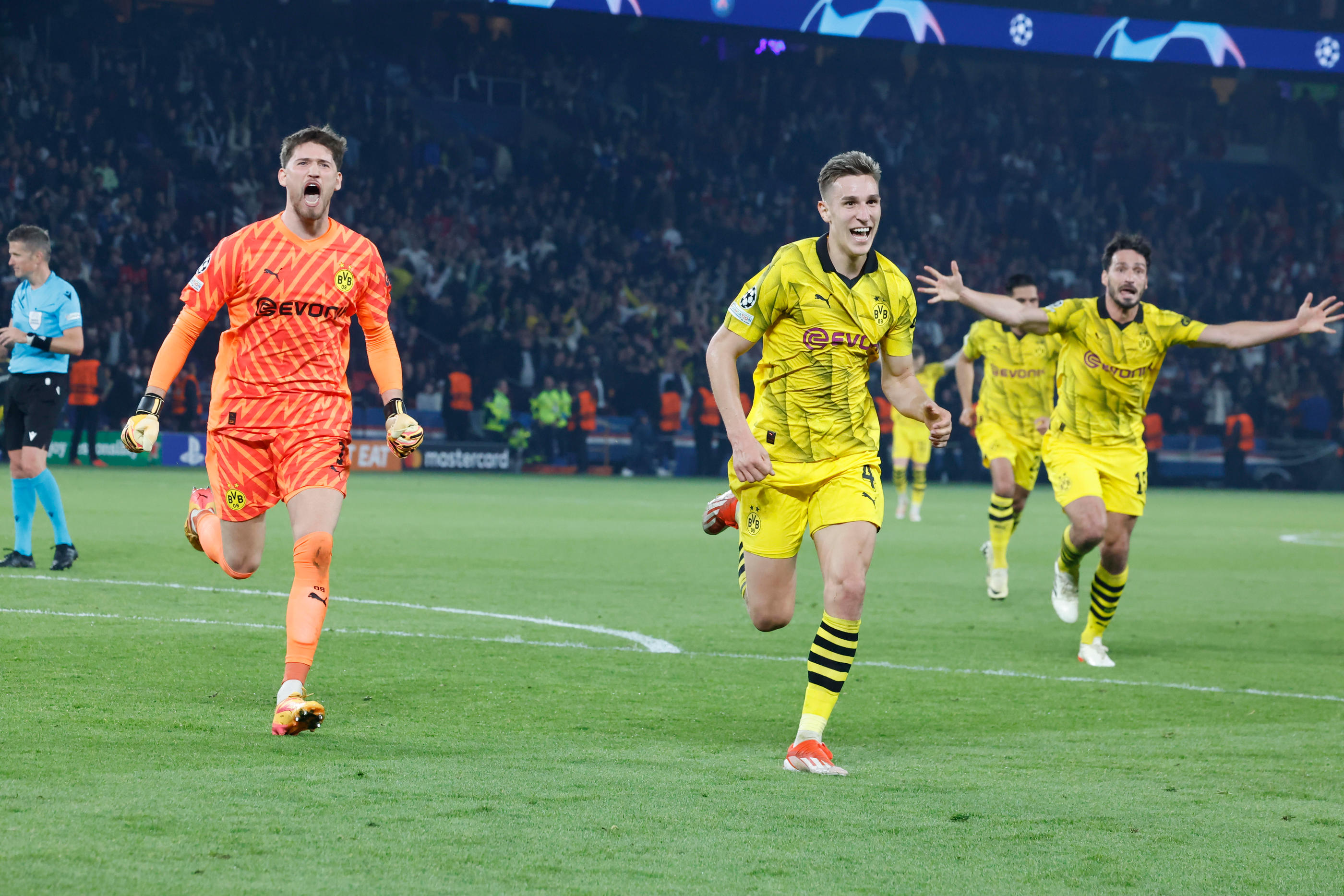 La joie des joueurs du Borussia Dortmund après leur qualification en finale de C1 le 7 mai 2024. (Photo by Henri Szwarc/Xinhua)
