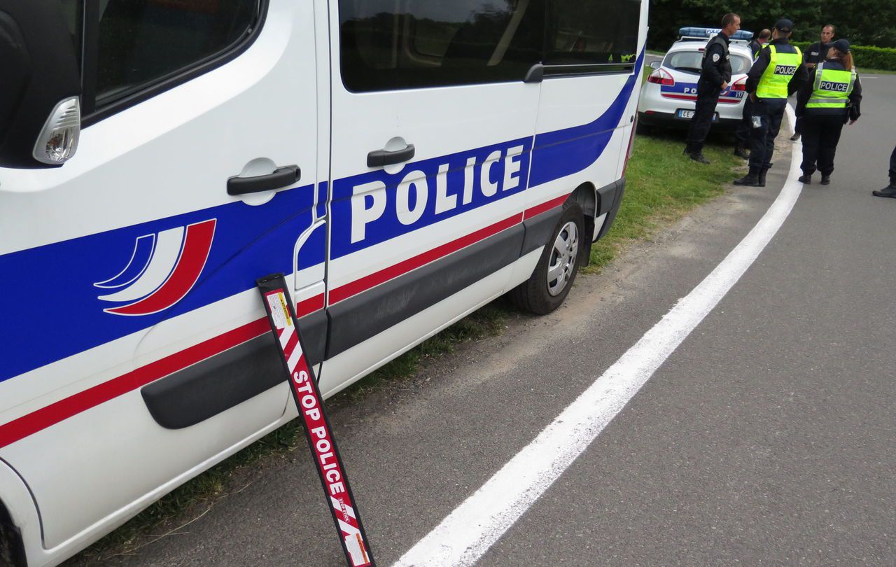 <b></b> Illustration. Les policiers ont dû faire usage d’un dispositif de crevaison des pneus dans la nuit de samedi à dimanche à Trilbardou pour interpeller une automobiliste ivre. 